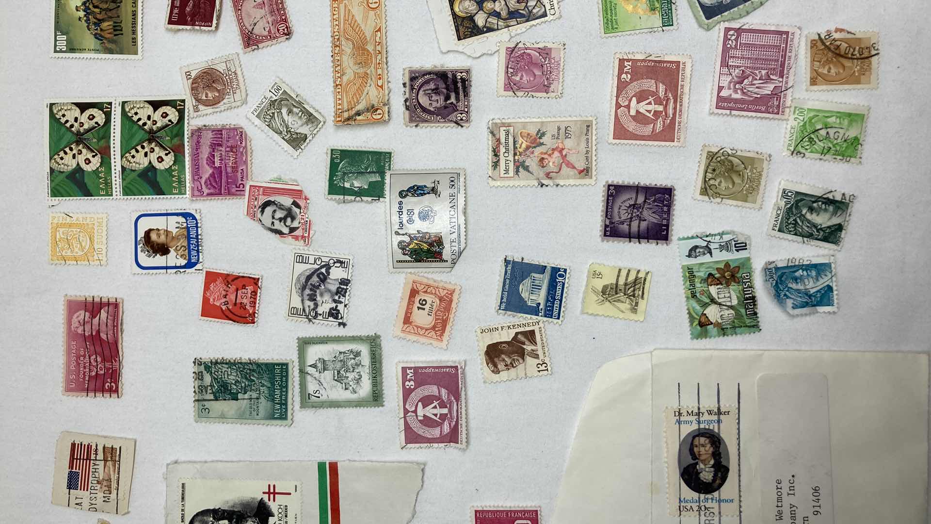 Photo 6 of STAMPS FROM AROUND THE WORLD (APPROX 75)