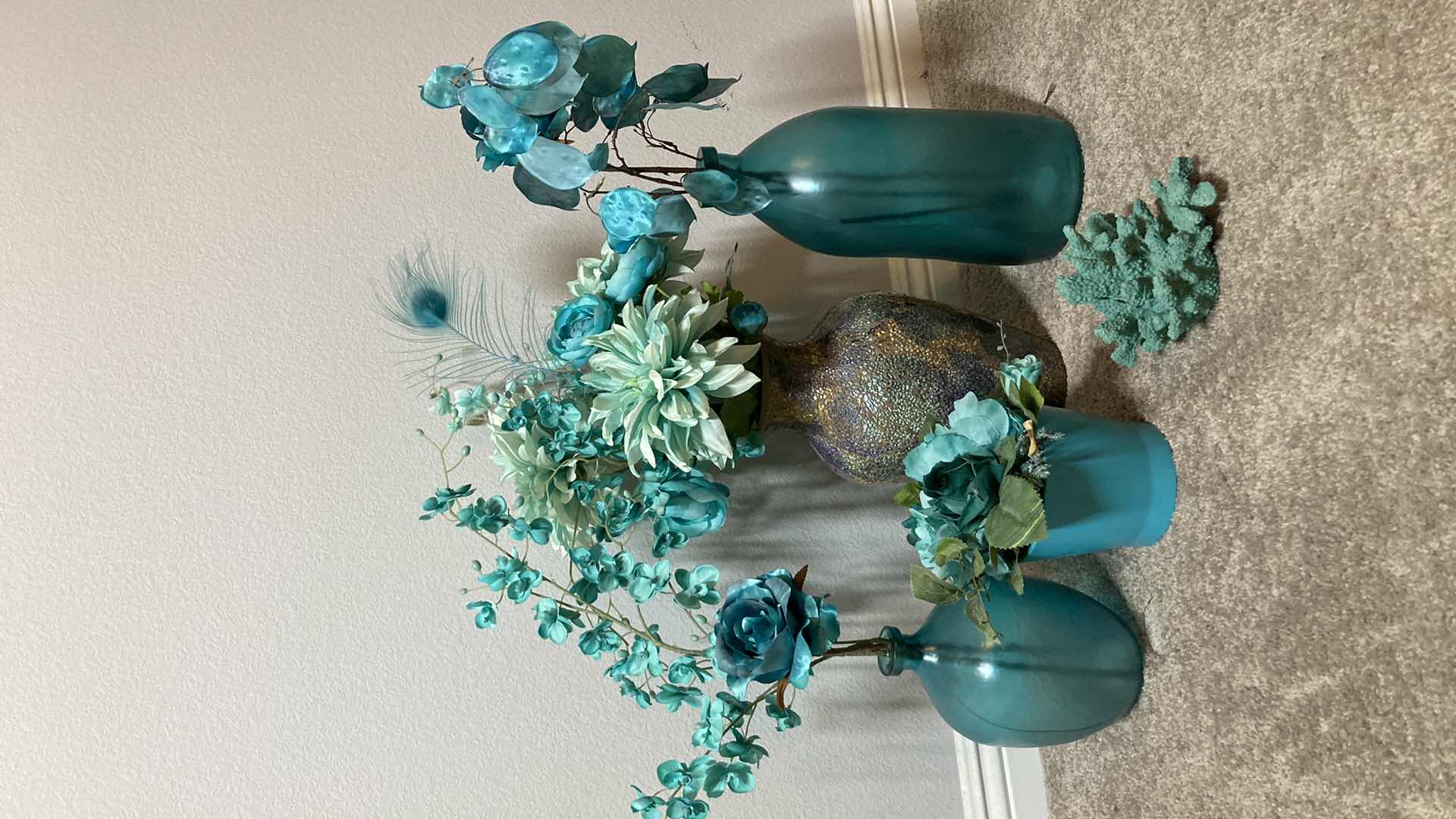 Photo 1 of TEAL FLORAL DECOR (4) W TEAL CORAL