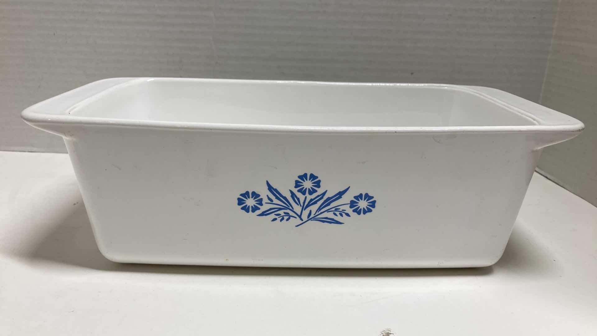 Photo 3 of CORNING WARE CASSEROLE DISHES (3)