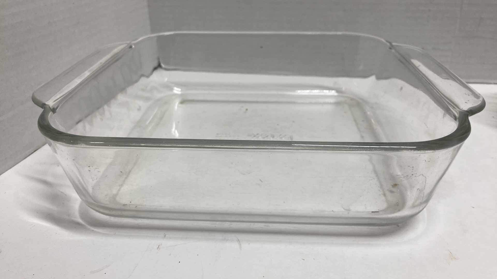 Photo 3 of PYREX SQUARE & RECTANGLE BAKEWARE W ROUND BAKEWARE