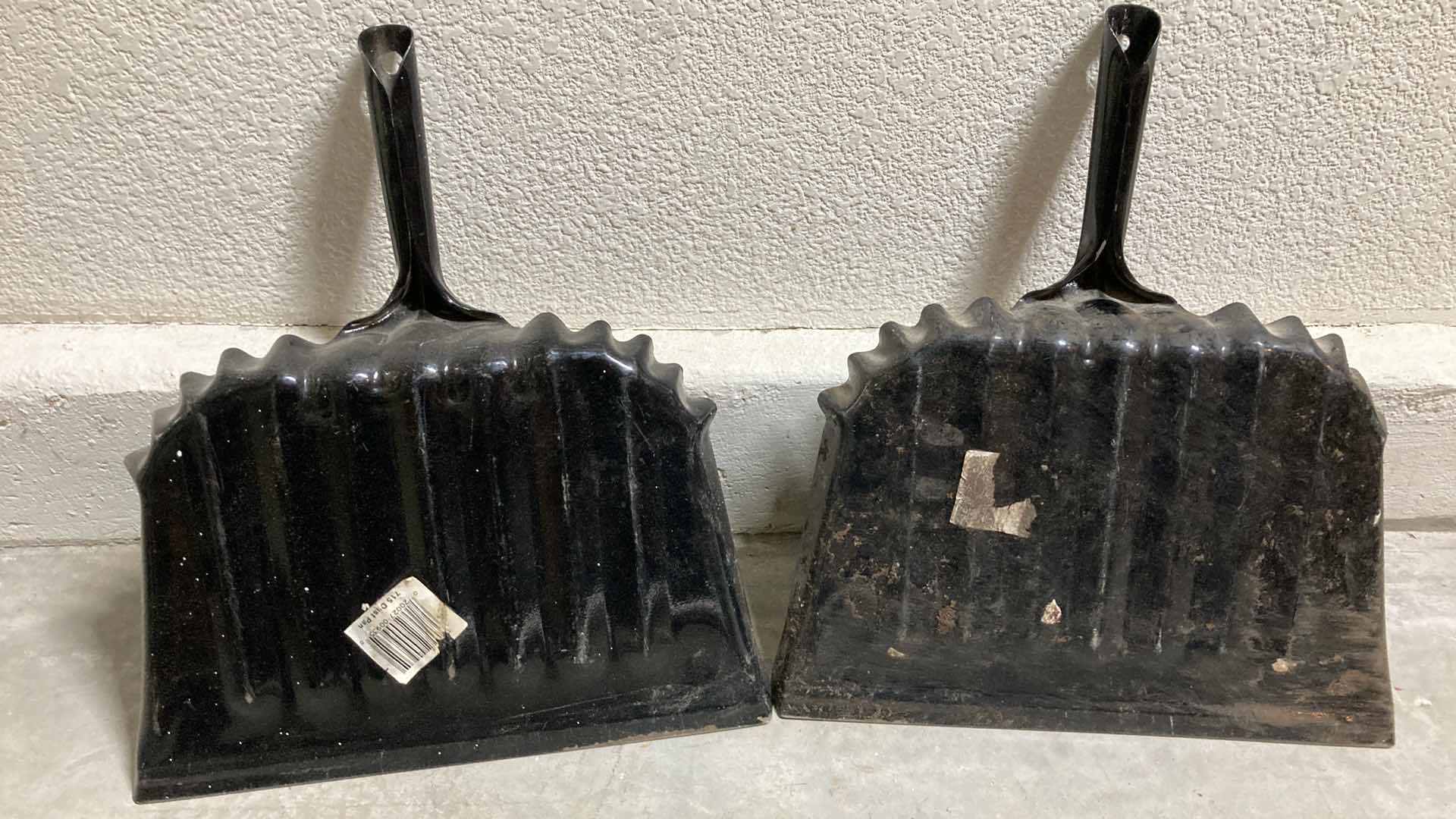 Photo 3 of BLACK METAL DUST PANS (2) & PET WASTE EXTENDING HANDLE SCOOPER