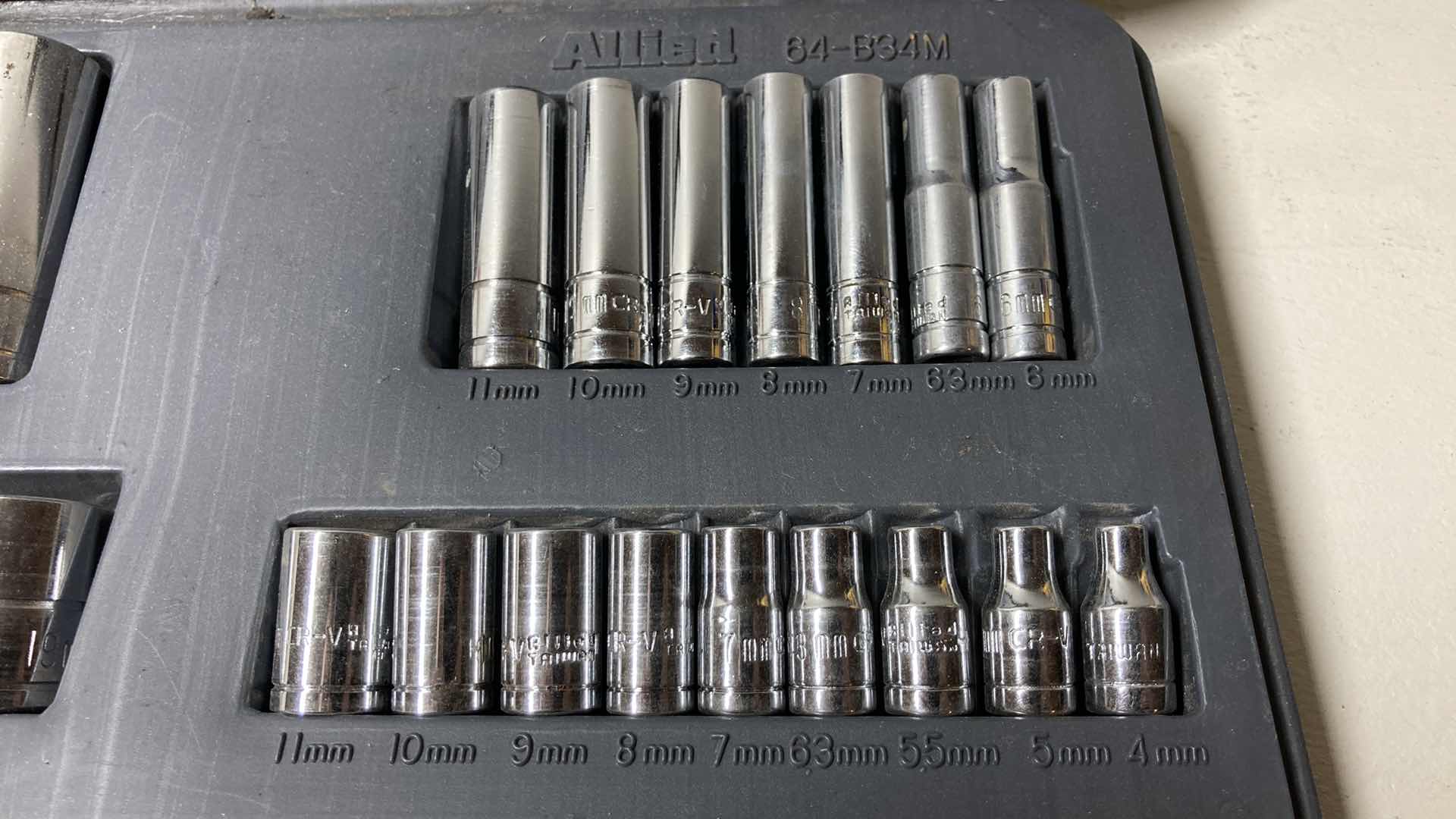 Photo 4 of ALLIED SOCKET SET W CASE