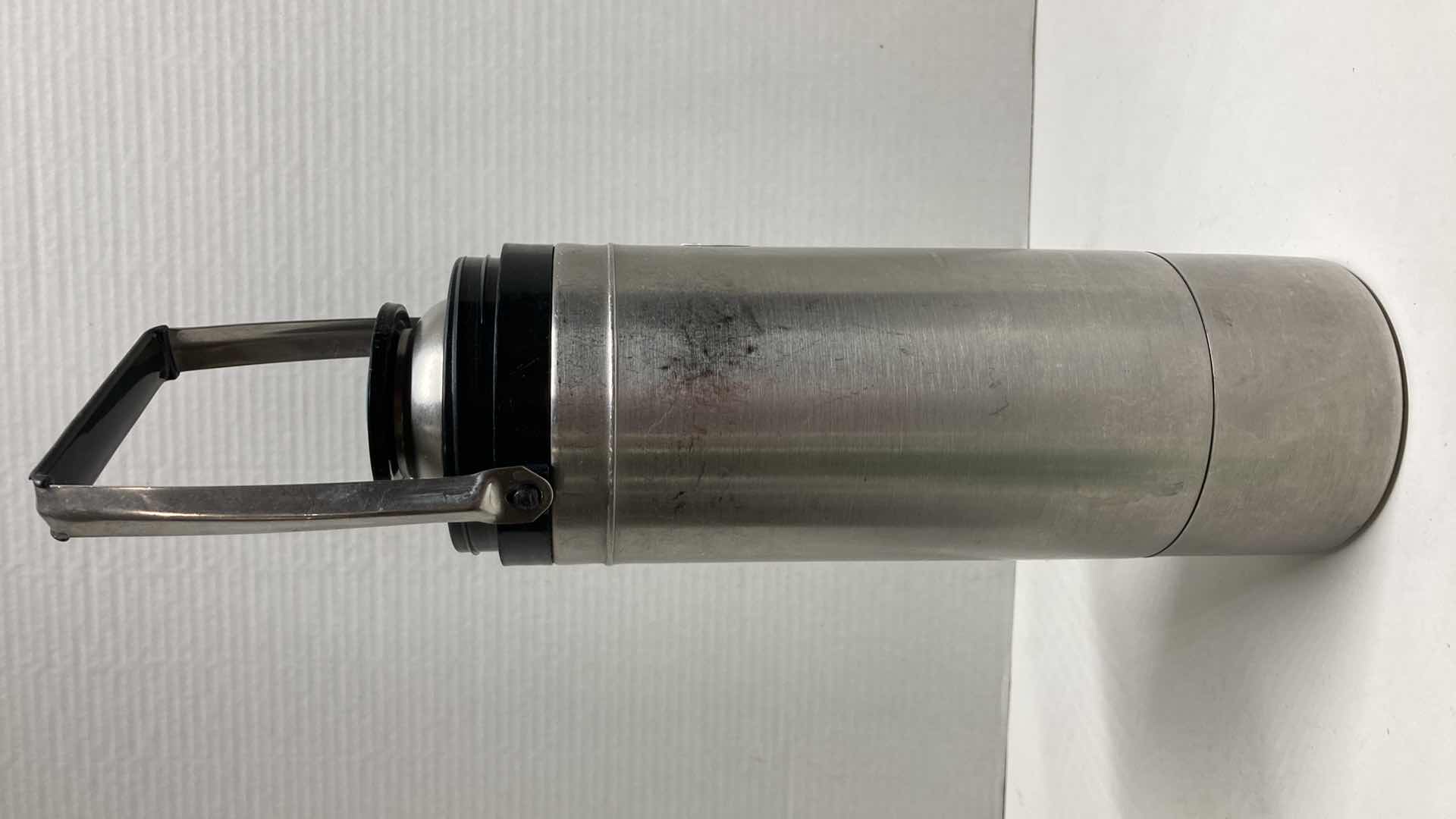 Photo 2 of THERMOS STAINLESS STEEL VACUUM 1QT BOTTLE MODEL 2464