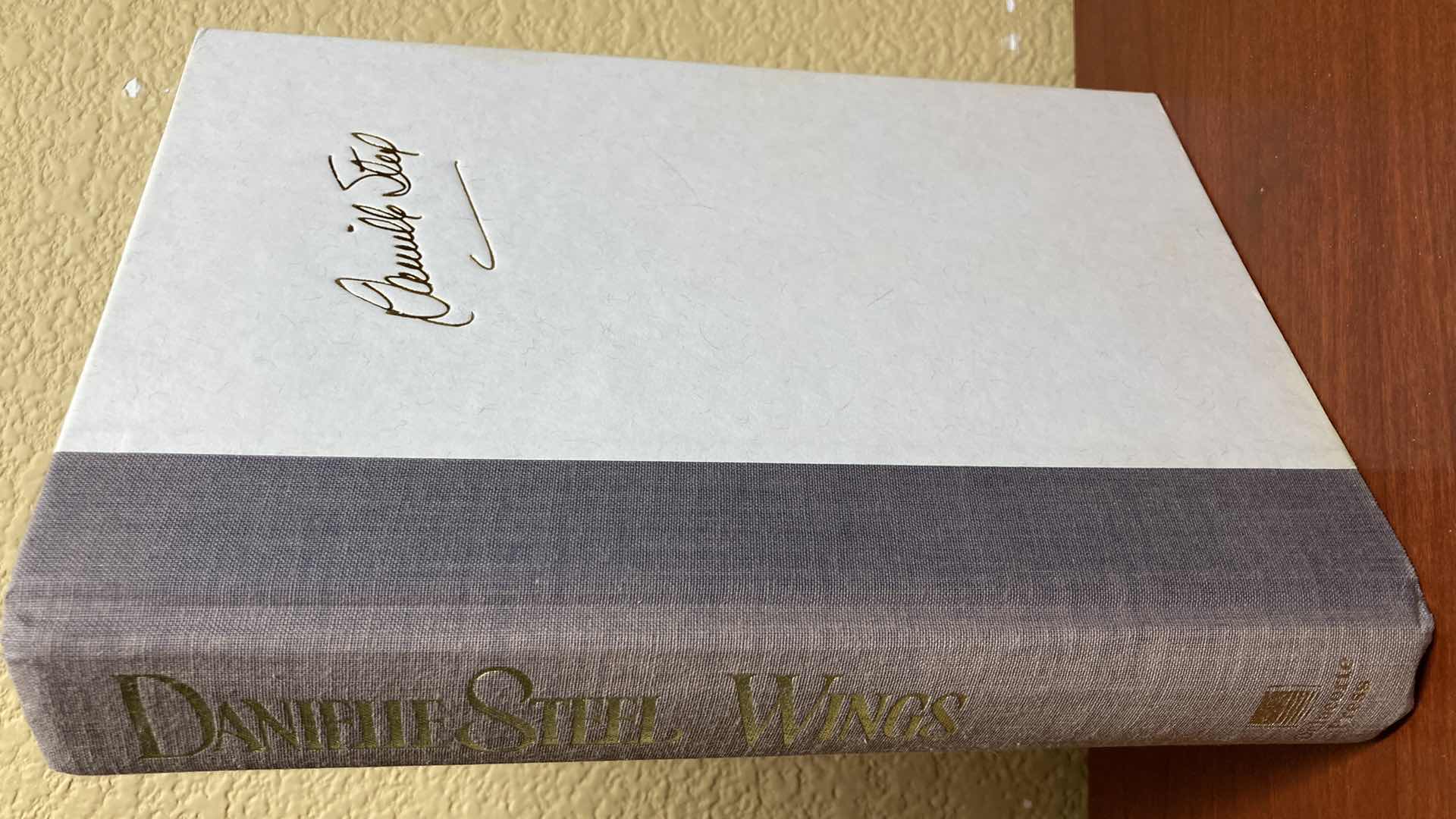 Photo 1 of WINGS AUTOGRAPHED BY DANIELLE STEEL HARD COVER BOOK