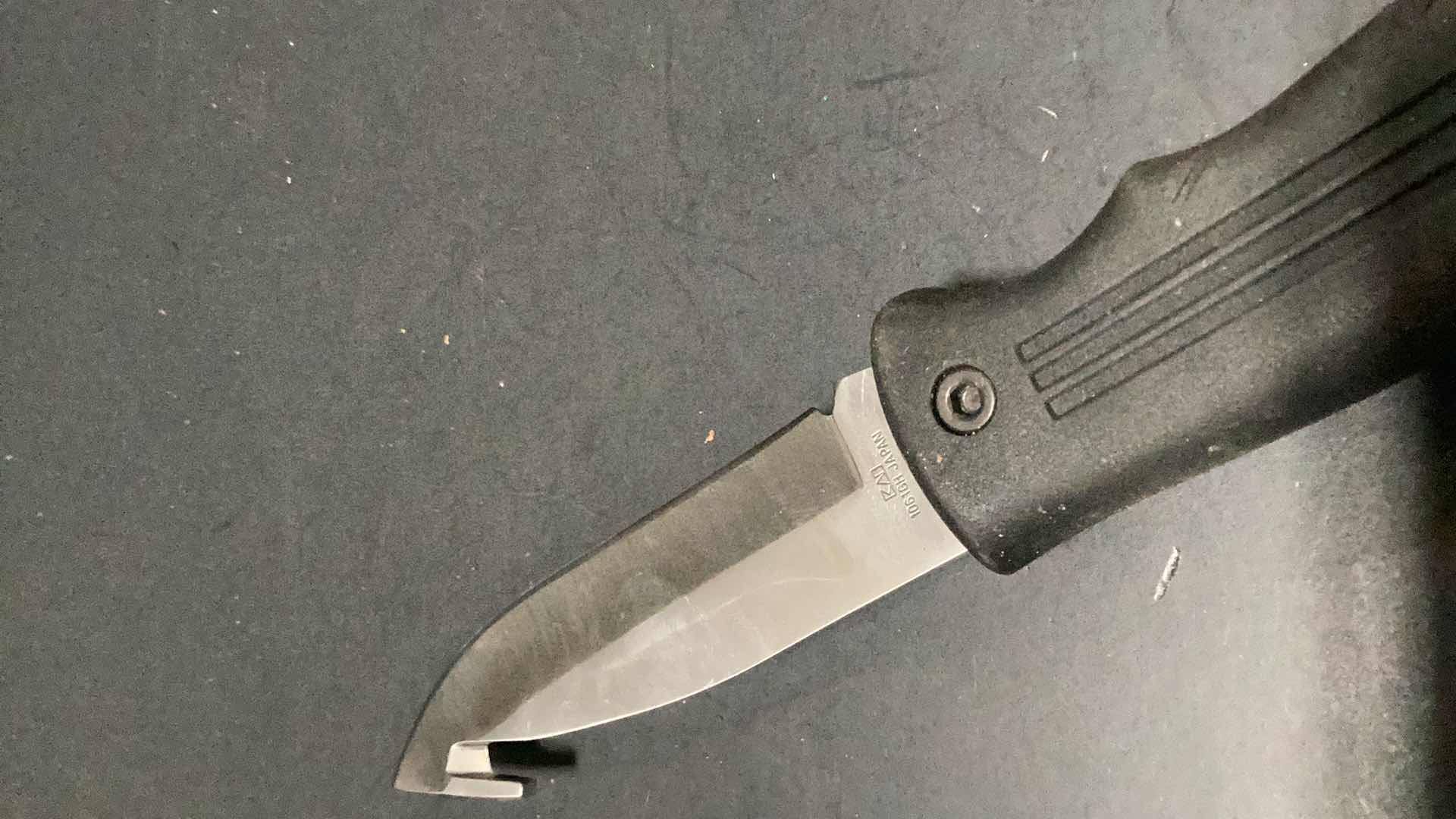 Photo 3 of KERSHAW 9” FOLDABLE KNIFE