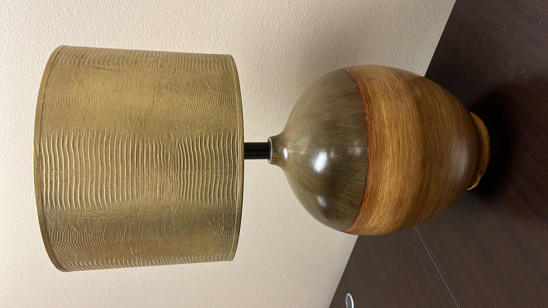 Photo 4 of CERAMIC LAMP W GOLD SHADE H30”