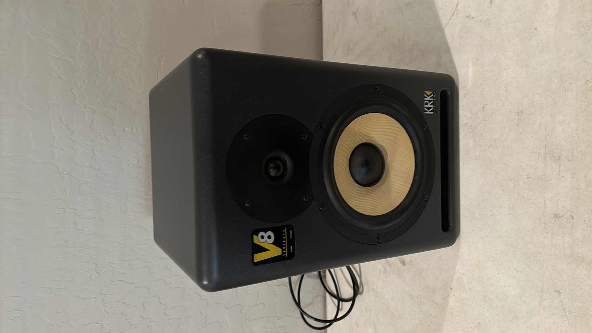 Photo 2 of KRK SYSTEM V8 SERIES 2 POWERED MONITOR