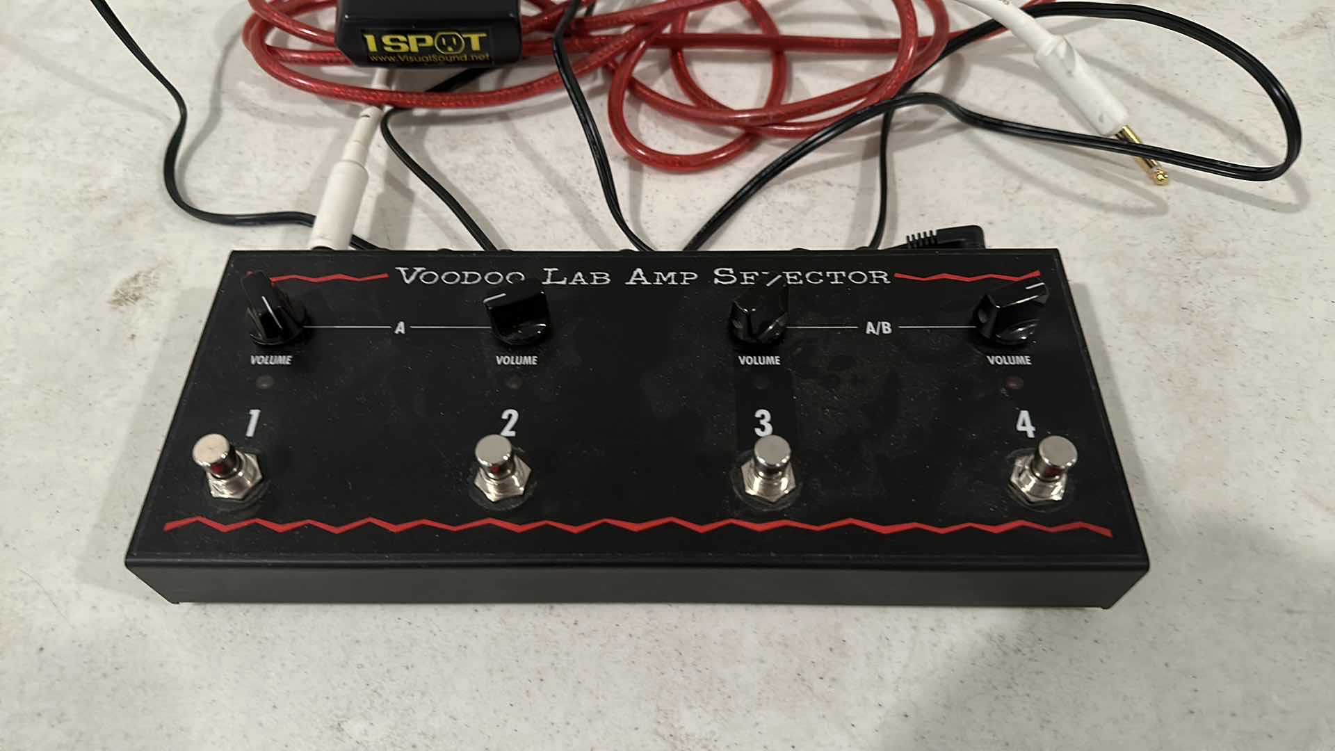 Photo 2 of VOODOO LAB AMP SELECTOR