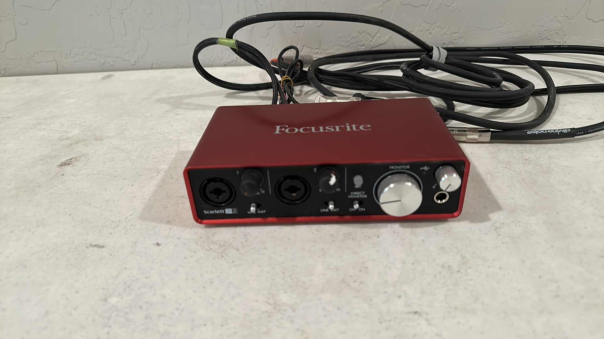 Photo 4 of FOCUSRITE AUDIO INTERFACE RECORDING FOR GUITARIST, VOCALIST & PODCASTERS 