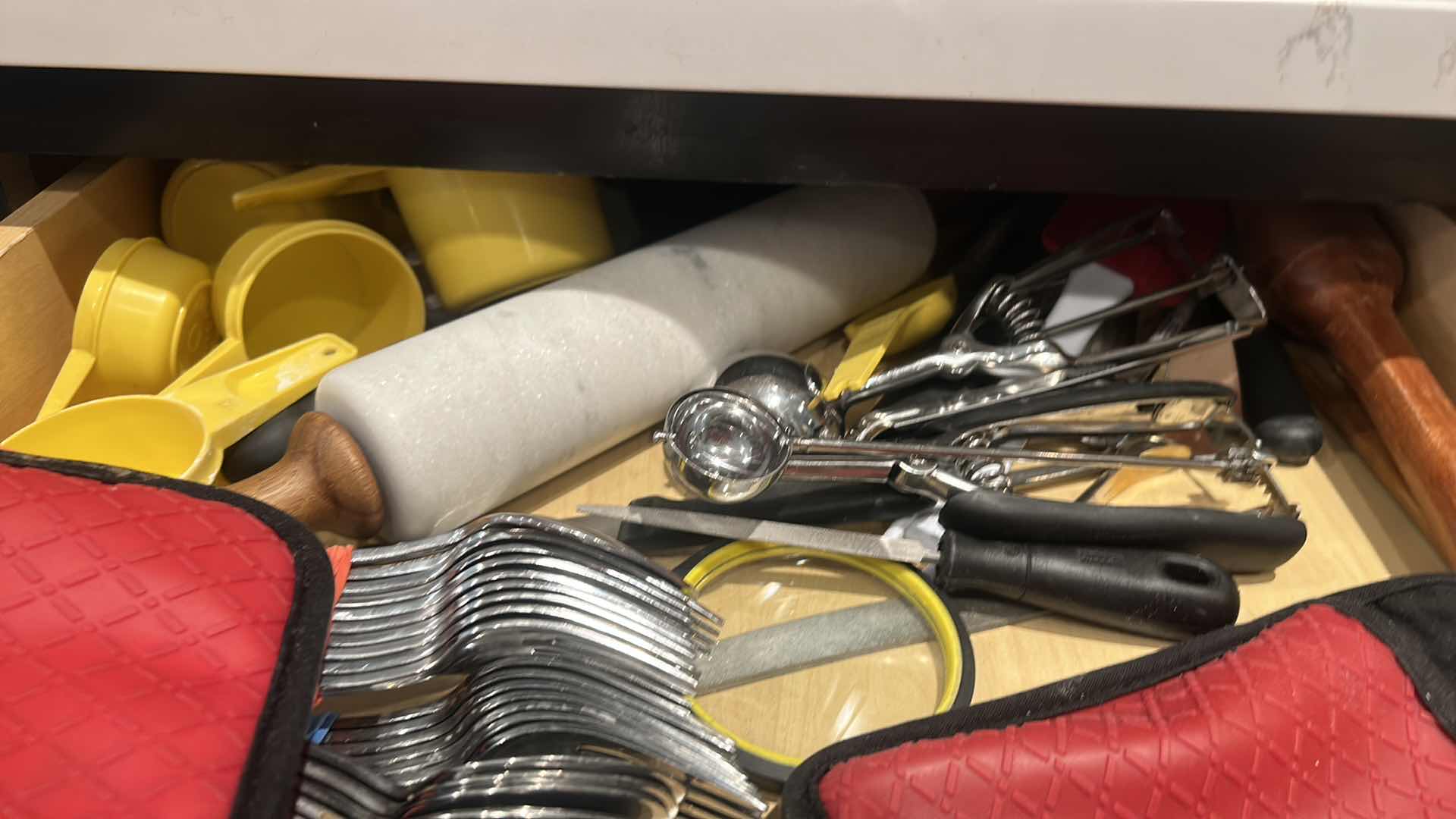 Photo 3 of KITCHEN CONTENTS OF TWO PULL OUT DRAWERS