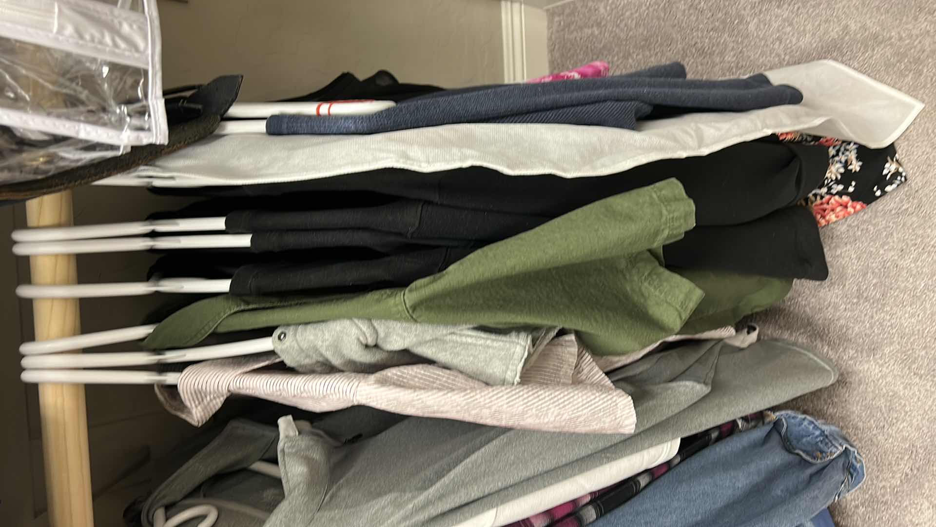 Photo 8 of MENS CLOTHING ASSORTMENT MOSTLY SIZE L WITH A FEW WOMEN