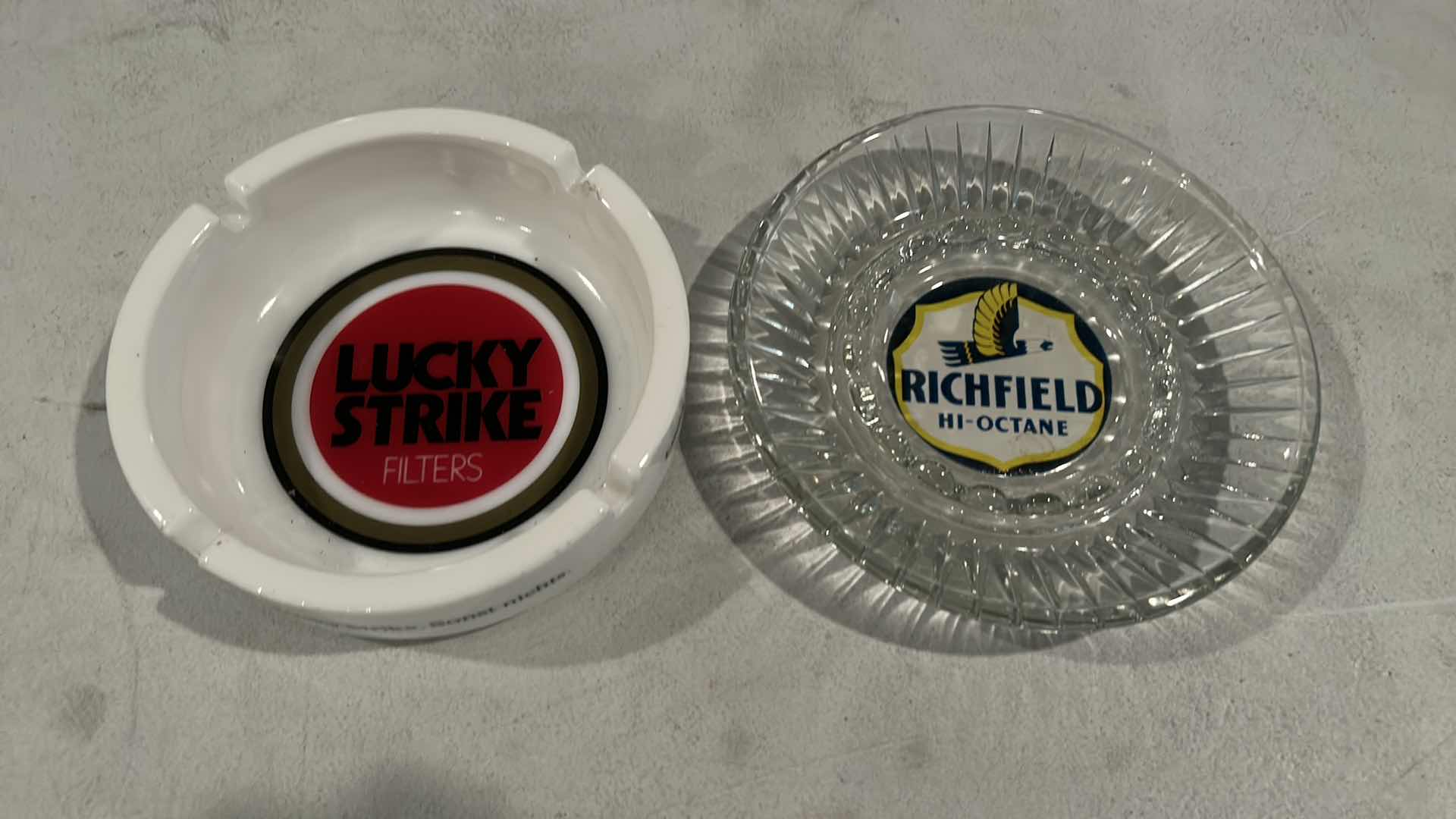 Photo 4 of 2 VINTAGE ASHTRAYS