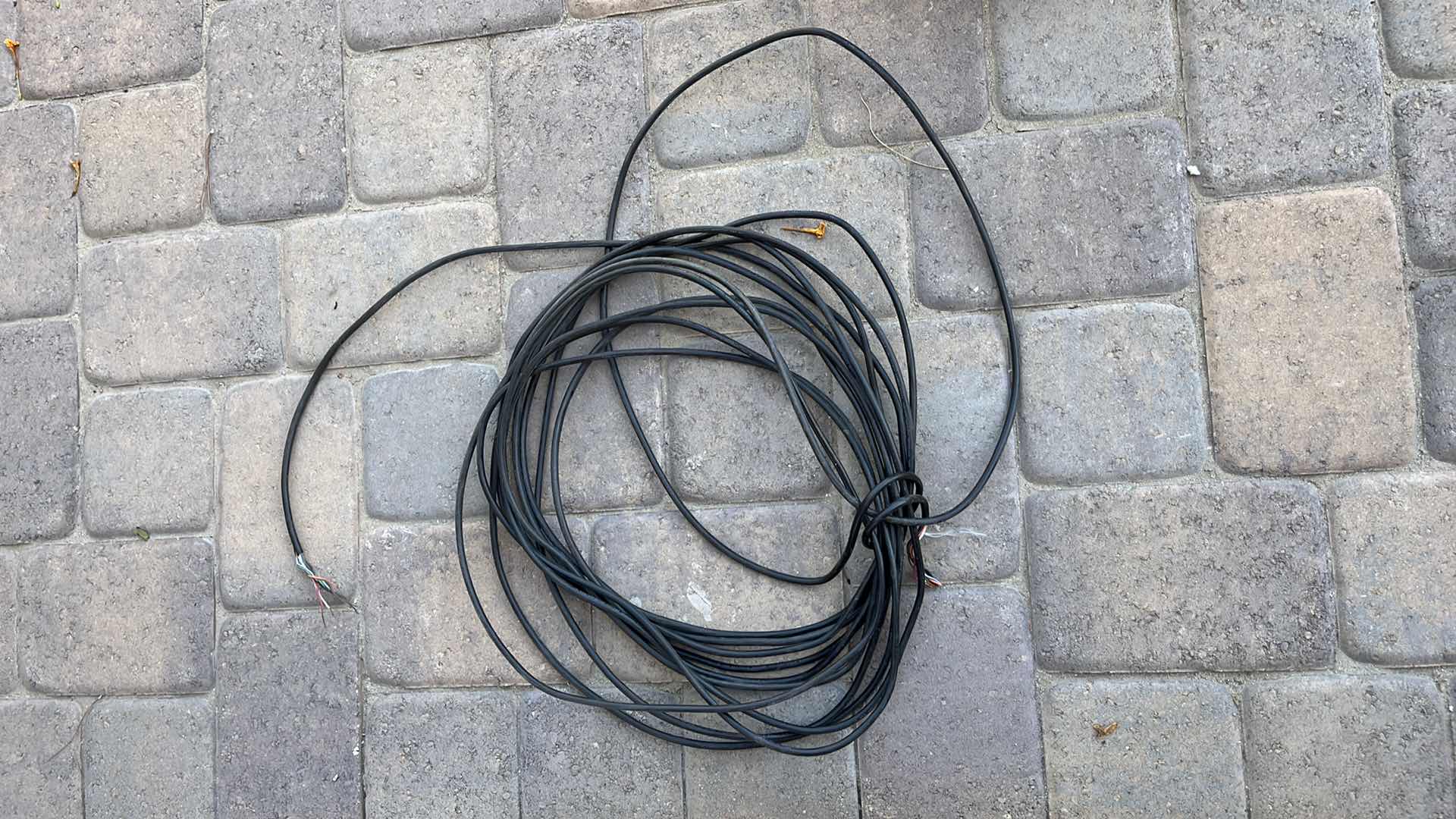 Photo 4 of POWER CORDS SET OF 2, BUNDLE OF ROPE