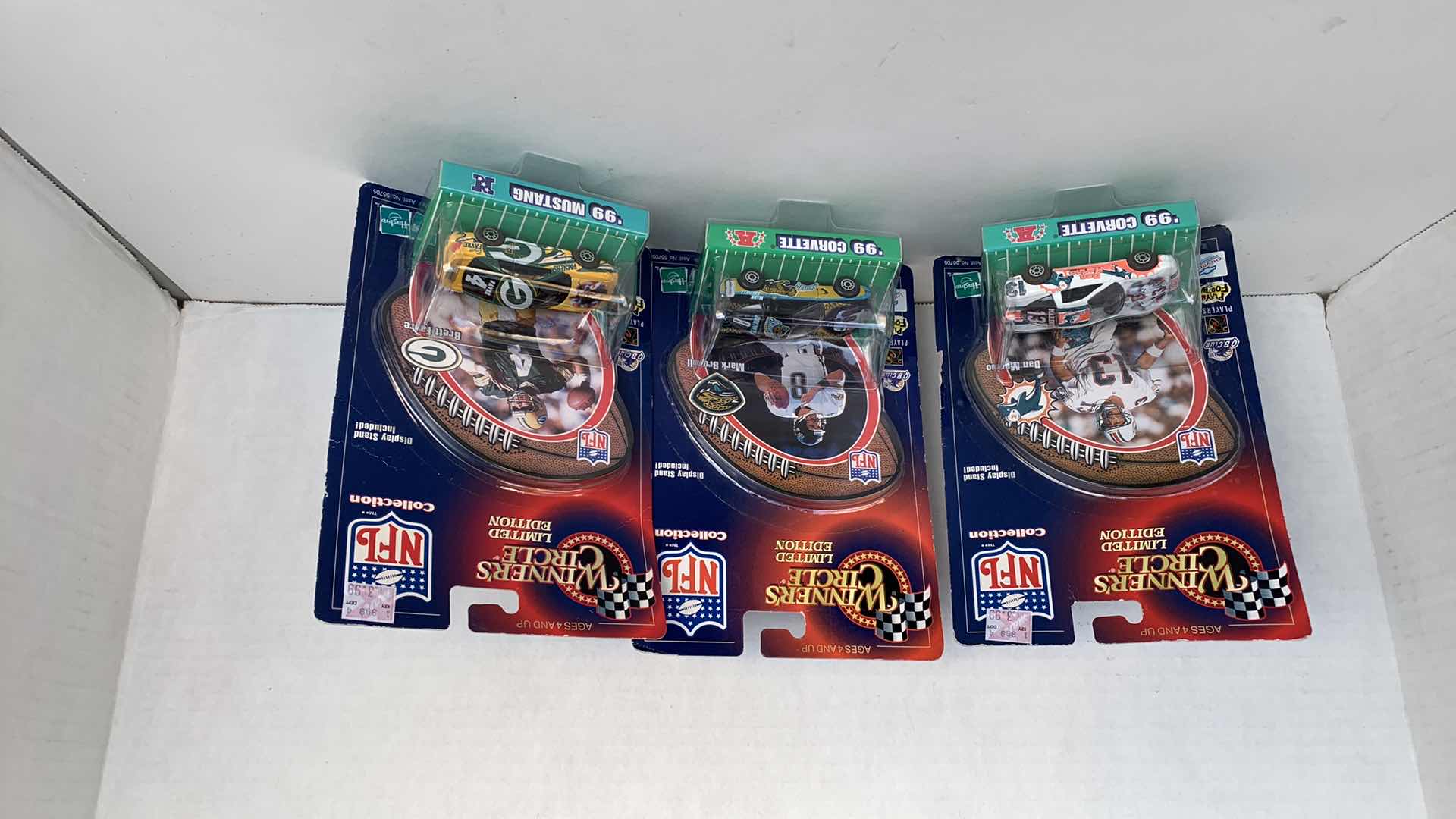 Photo 1 of NFL WINNERS CIRCLE DIE CAST CARS