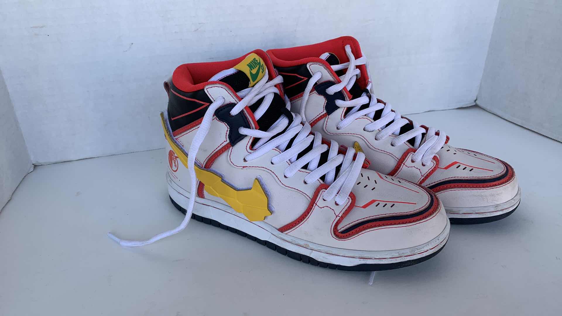 Photo 1 of NIKE GUNDAM X DUNK HIGH SB “PROJECT UNICORN-RX-O” SIZE 7