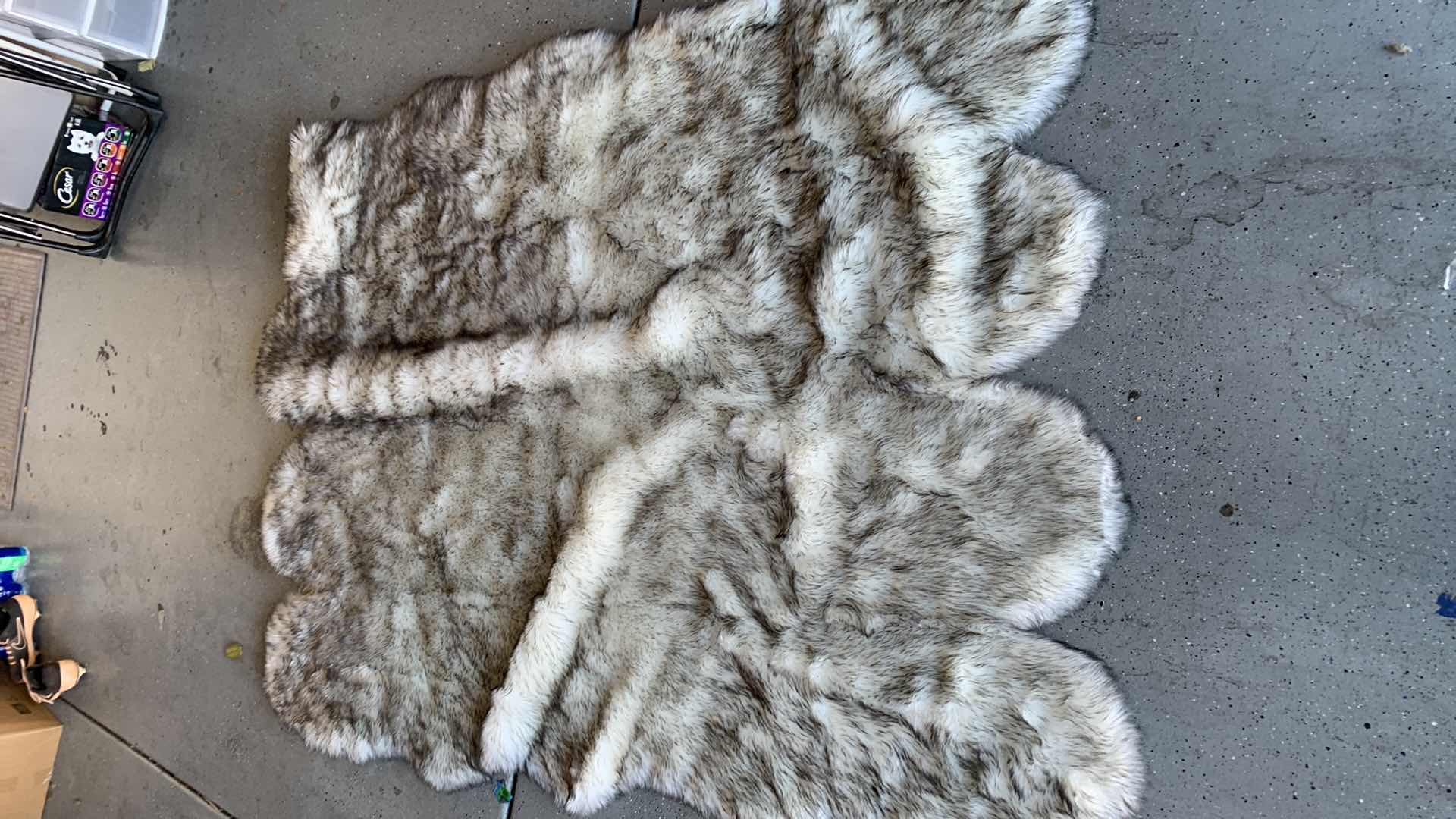 Photo 1 of LARGE SOFT RUG 82” X 62”