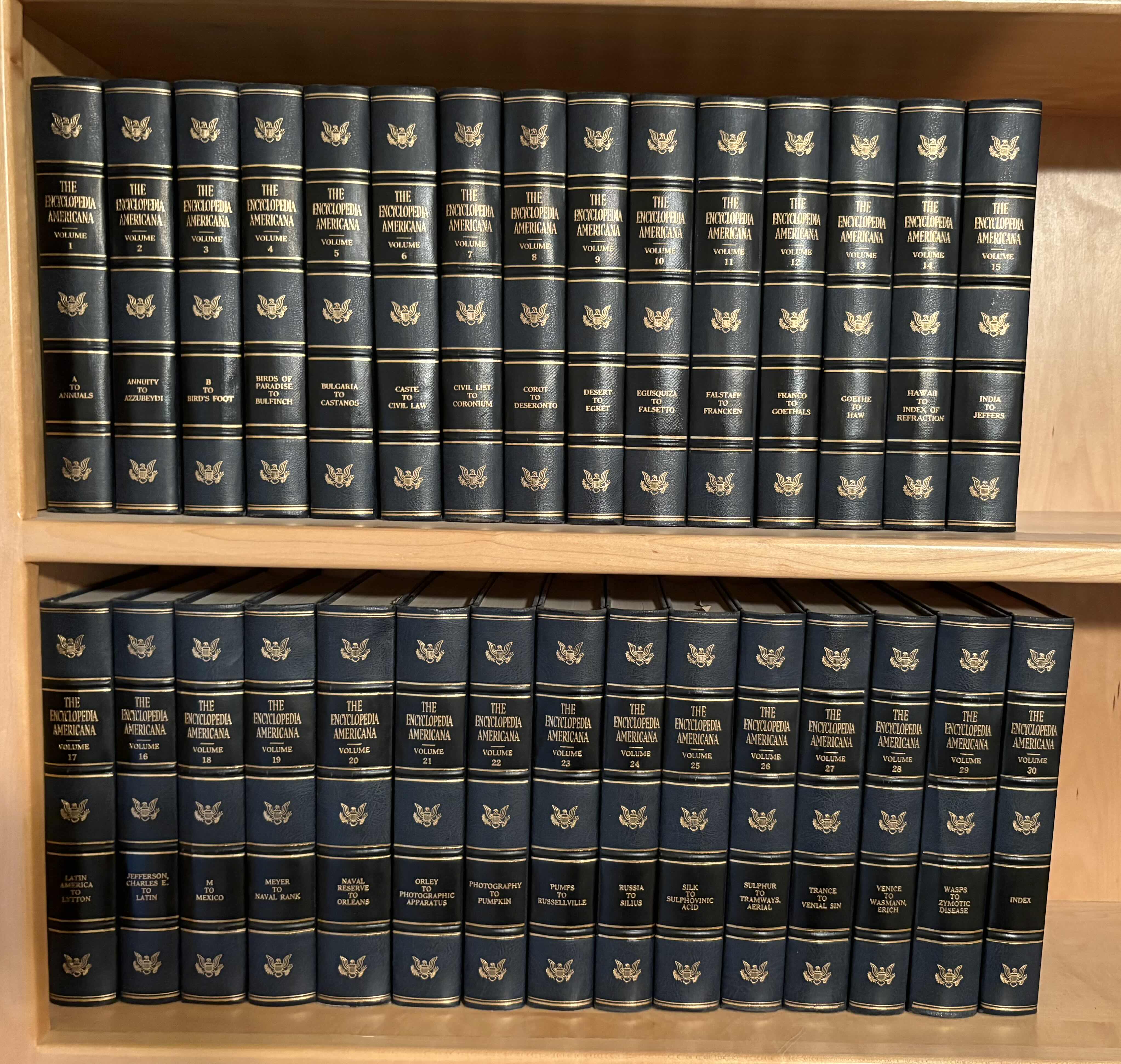 Photo 1 of 1960 VINTAGE THE ENCYCLOPEDIA AMERICANA - 30 BOOK SET