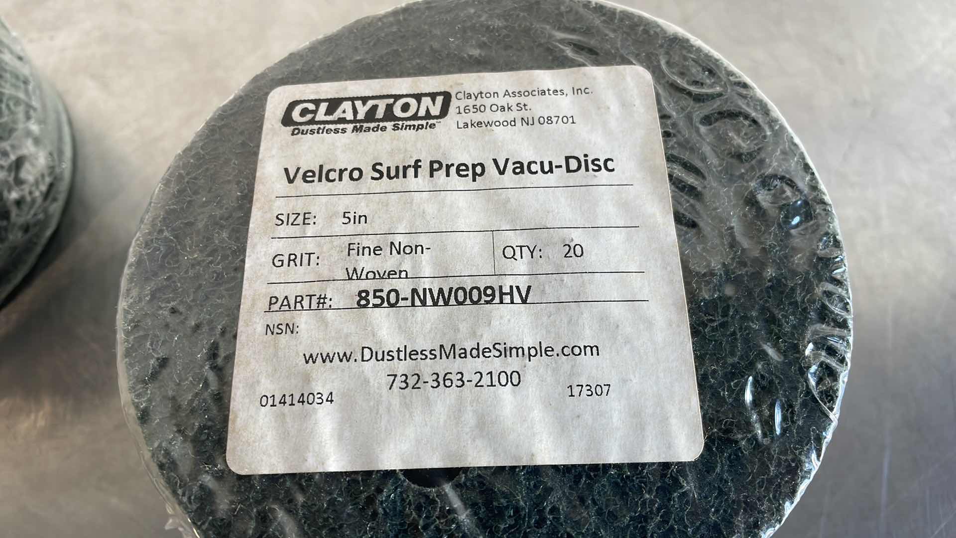 Photo 4 of CLAYTON 5” VELCRO SURFACE PREP VACU DISC (2-20PACKS)