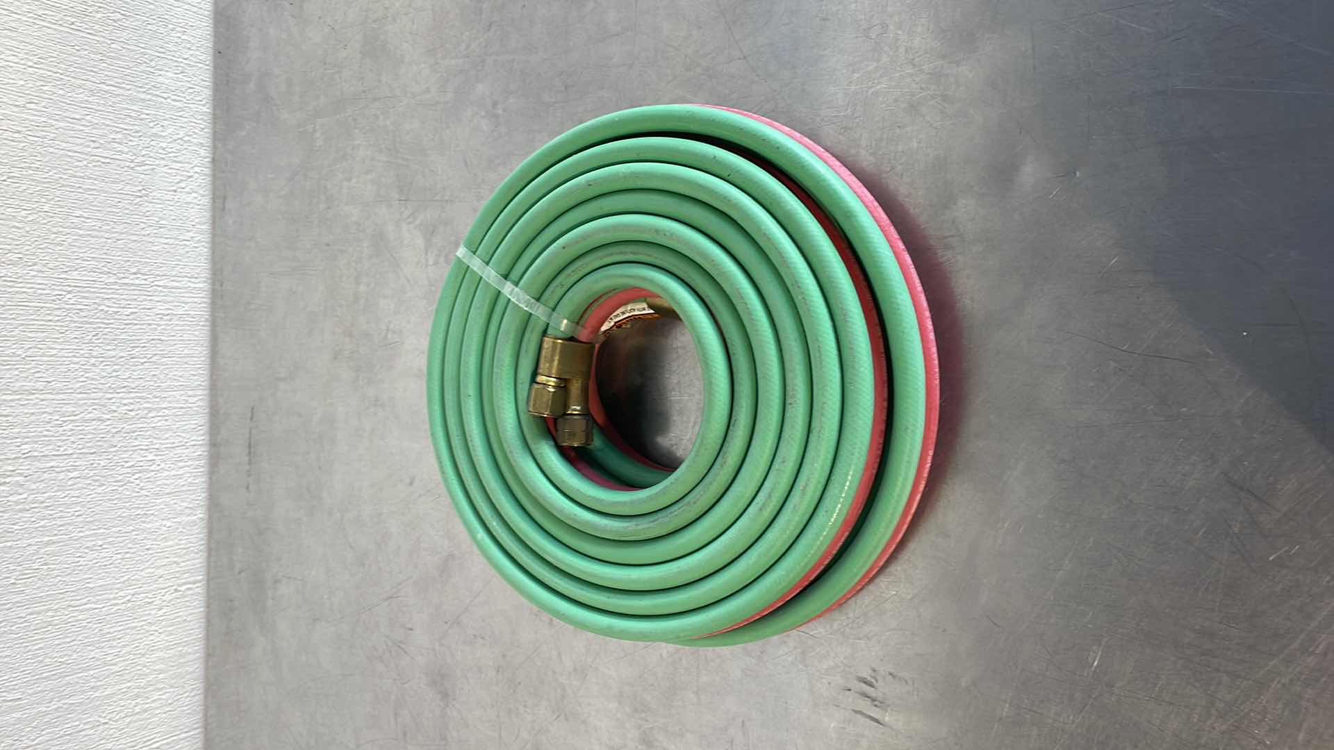 Photo 2 of LINCOLN ELECTRIC OXY-ACETYLENE HOSE — 1/4IN. DIA. X 25FT.L, 100 PSI, MODEL# KH578