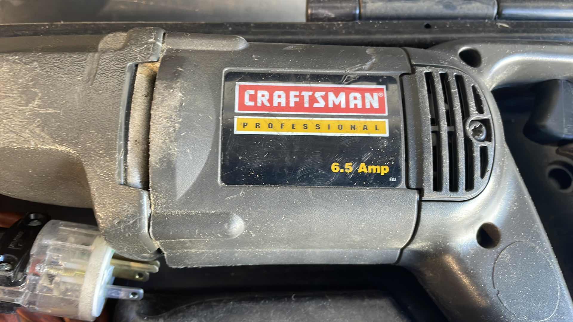 Photo 2 of CRAFTSMAN PROFESSIONAL 6.5 AMP RECIPROCATING SAW