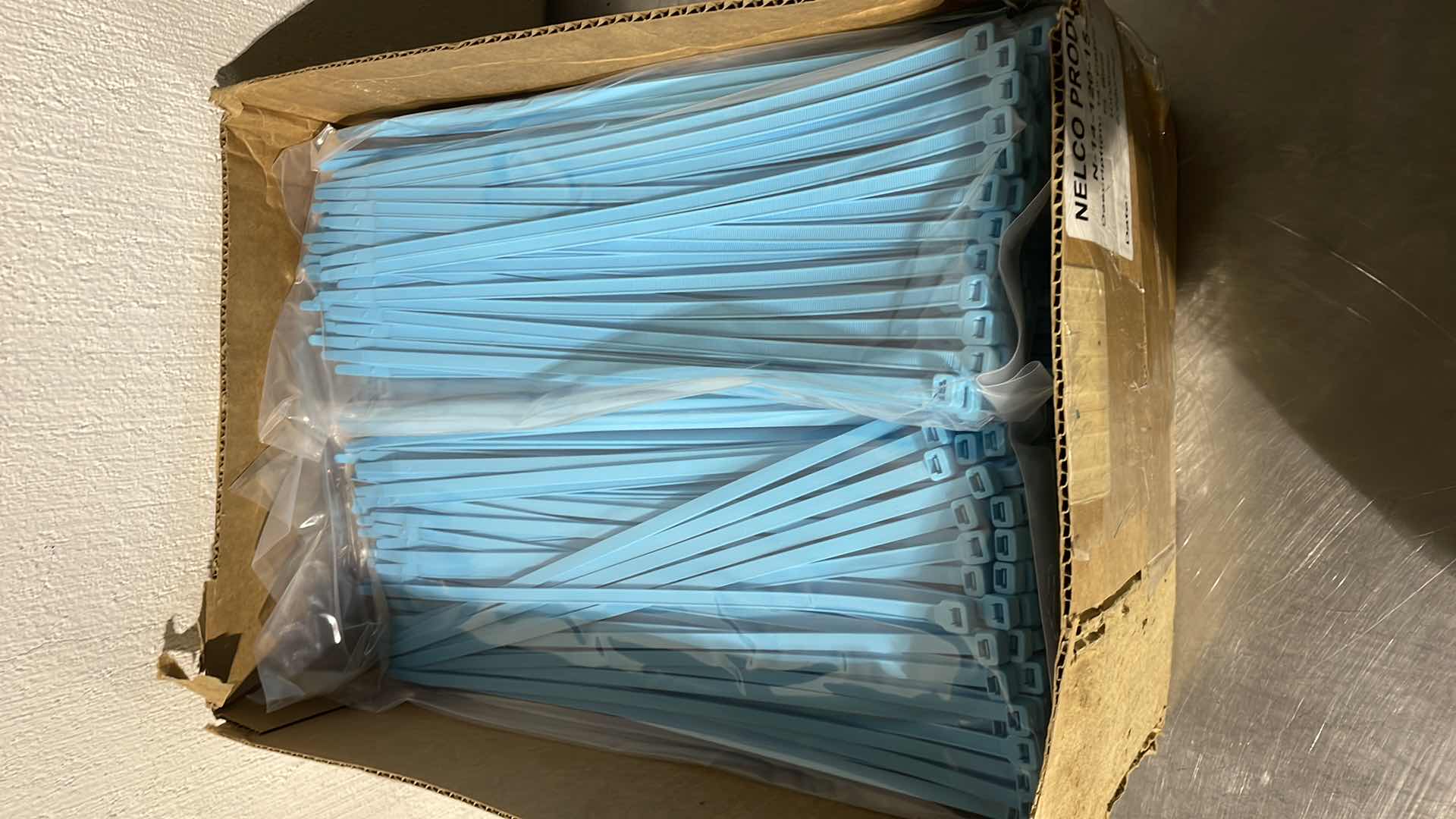 Photo 1 of 14" LIGHT HEAVY DUTY CABLE TIES (15-100ct) 120LB TENSILE STRENGTH 