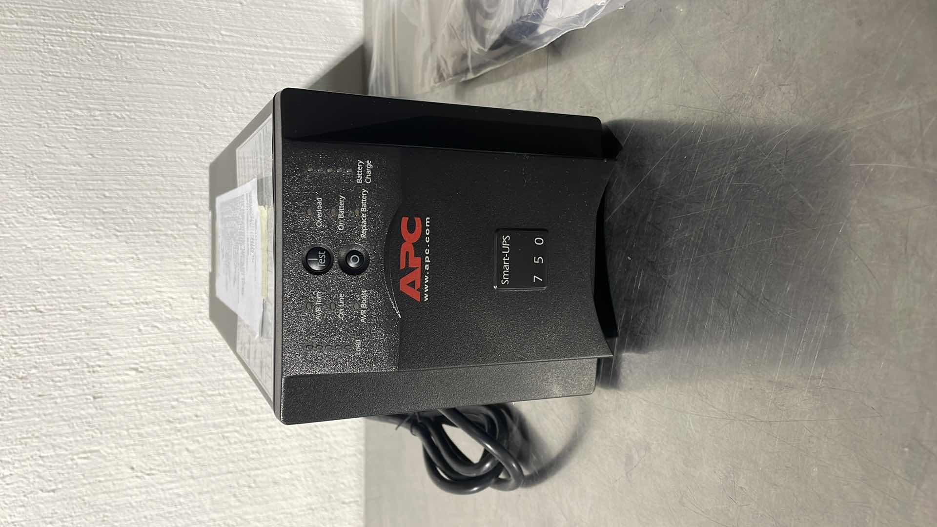 Photo 3 of APC SMART UPS UNINTERRUPTIBLE POWER SUPPLY 750