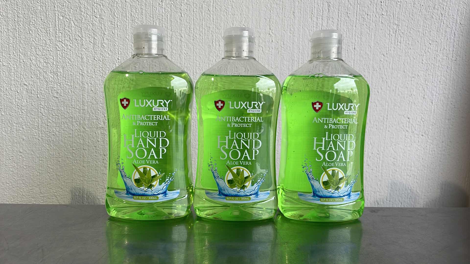 Photo 1 of LUXURY HYGIENE ALOE VERA LIQUID HAND SOAP 3-16.9oz BOTTLES