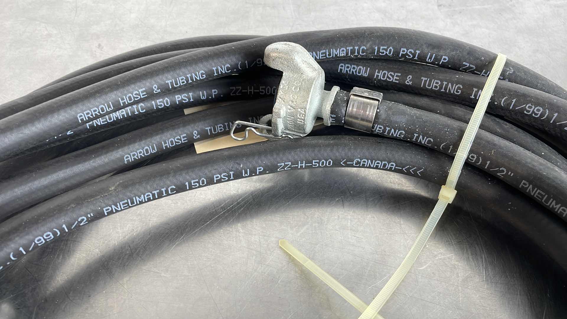 Photo 2 of 1/2” PNEUMATIC AIR HOSE WITH QUICK CONNECT FITTINGS 150PSI 25FT