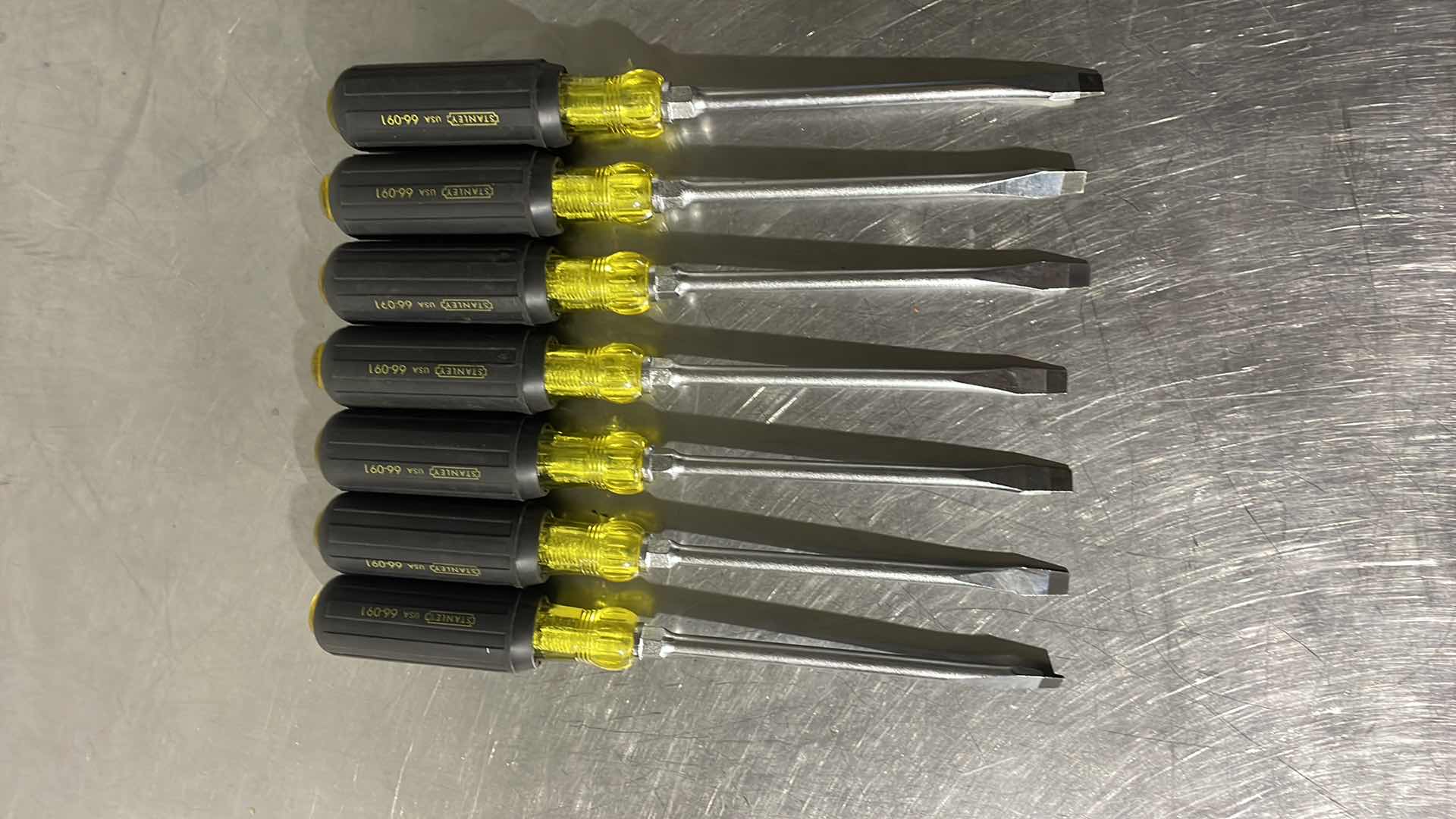 Photo 1 of STANLEY SLOT SCREWDRIVERS USA 66-091 (7)