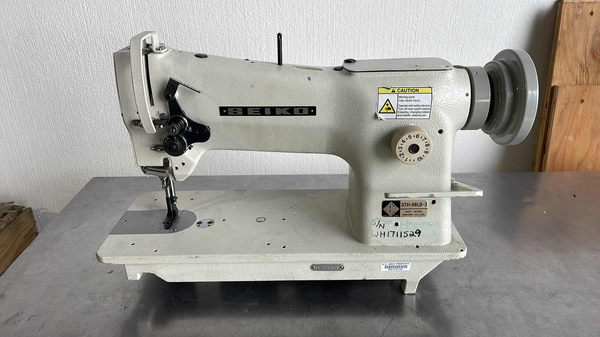 SEIKO STH-8BLD-3 SEWING MACHINE NEEDS MOTOR UNABLE TO TEST