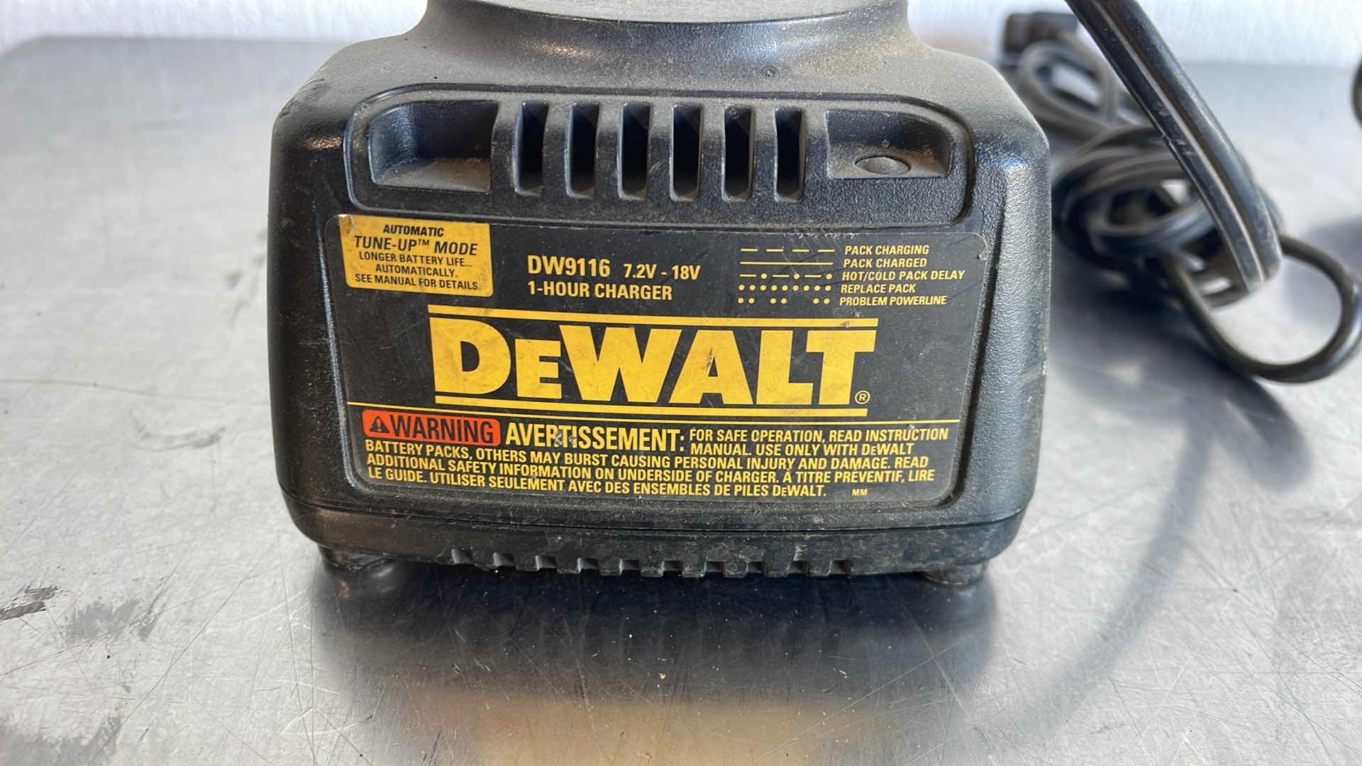 Photo 3 of DEWALT 18v DCD950 XRP 1/2” CORDLESS DRILL/HAMMERDRILL & CHARGER DW 9116