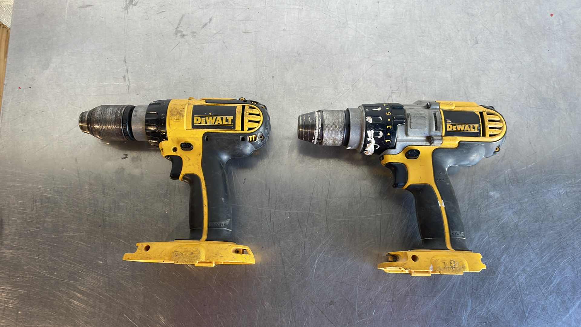 Photo 1 of DEWALT 18v CORDLESS DRILL DC725 & DCD950 CORDLESS DRILL/HAMMERDRILL NO BATTERIES TESTED WORKING