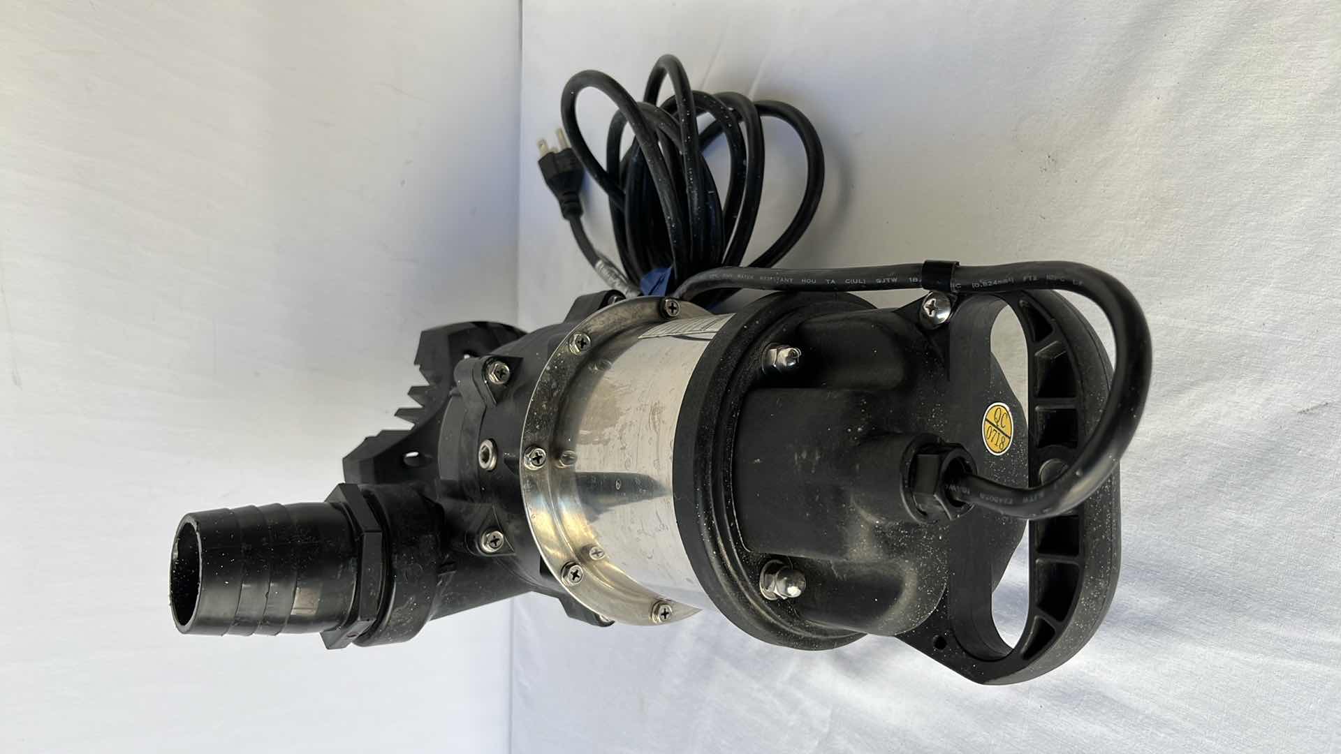 Photo 2 of 1/2HP SUBM. WATERFALL PUMP
CONTINUOUS DUTY 115V (MODEL 300910)