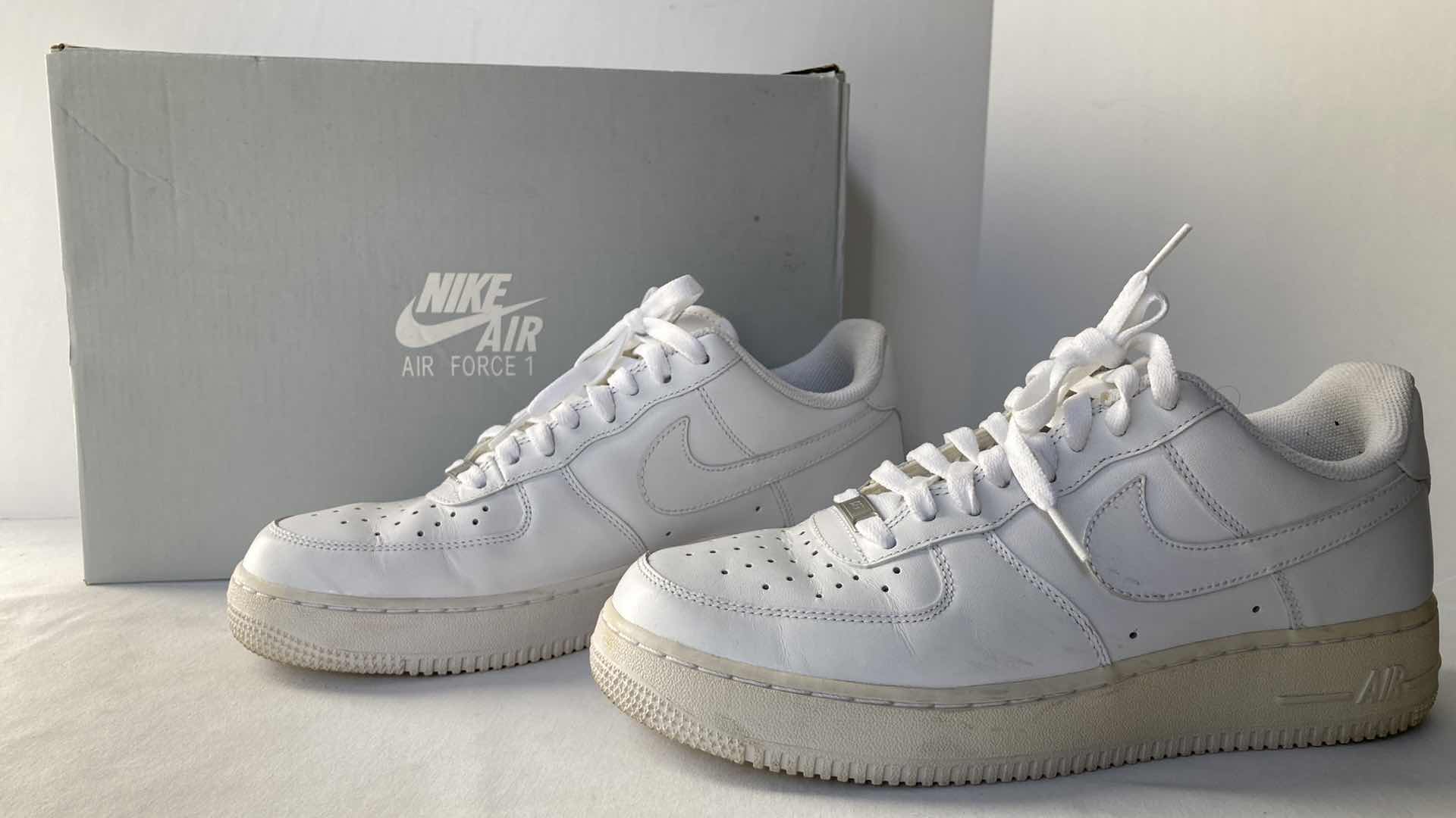Photo 1 of NIKE AIR FORCE 1 ‘07 SHOES SIZE 9 W BOX