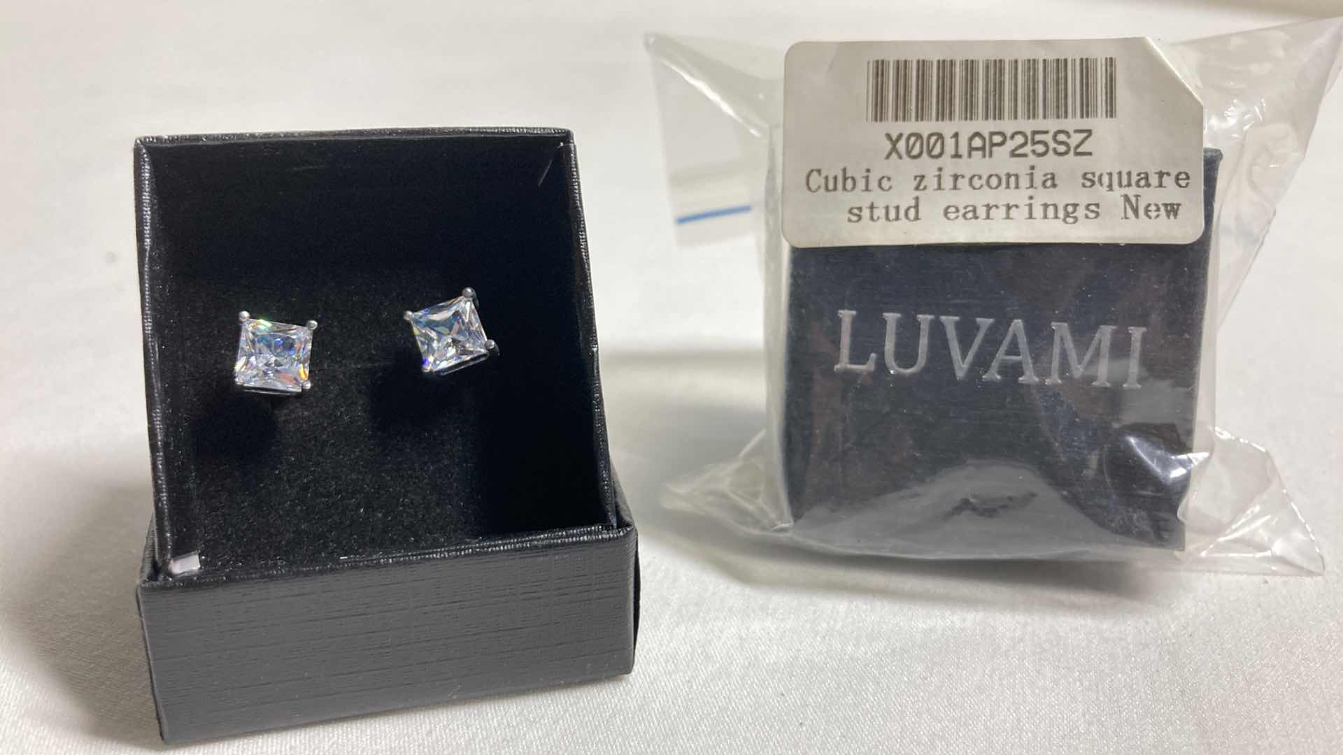 Photo 1 of NEW LUVAMI CUBIC ZIRCONIA 0.25” SQUARE STUD EARRINGS (20)