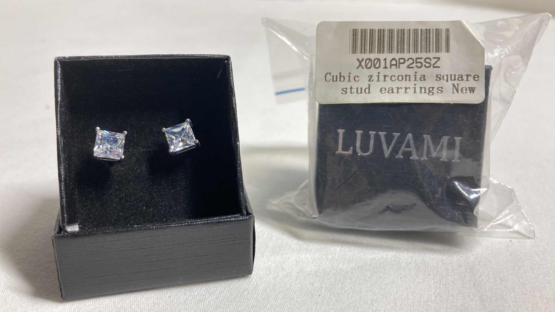 Photo 1 of NEW LUVAMI CUBIC ZIRCONIA 0.25” SQUARE STUD EARRINGS (20)