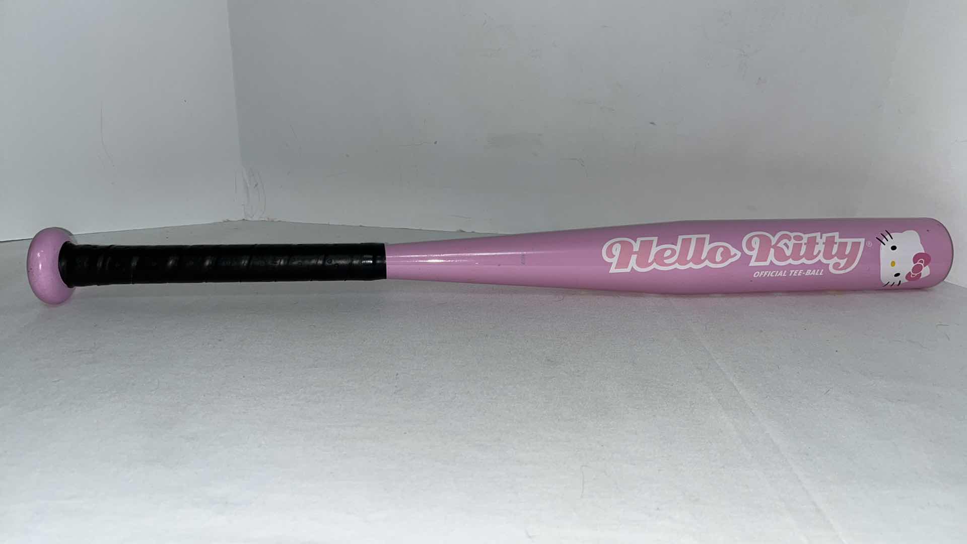 Photo 1 of HELLO KITTY ALLOY METAL TEE-BALL BAT 24”, 14oz, 2” BARREL MODEL TB22