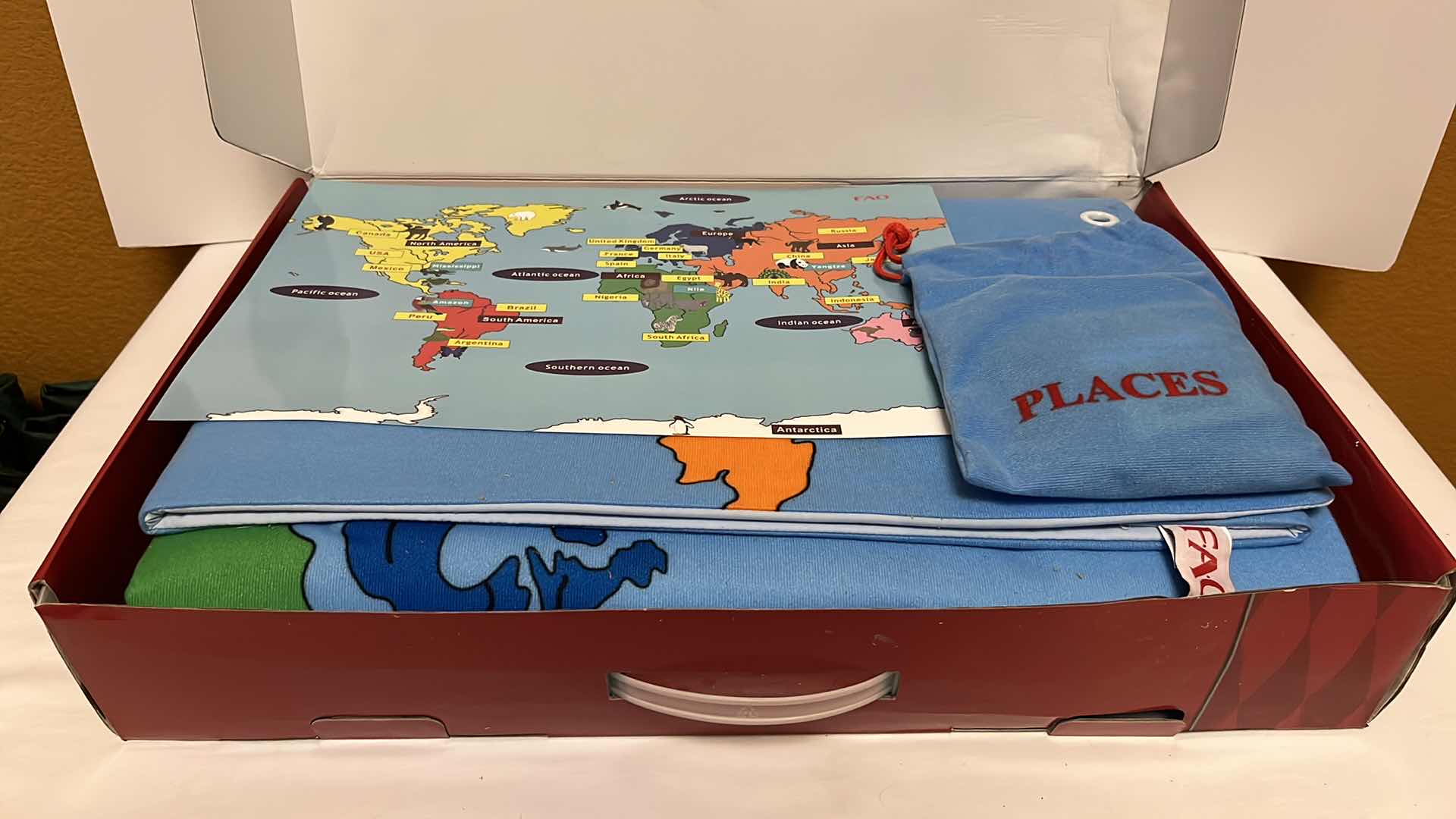 Photo 2 of NEW FAO BIG WORLD MAP 60+ PIECES
