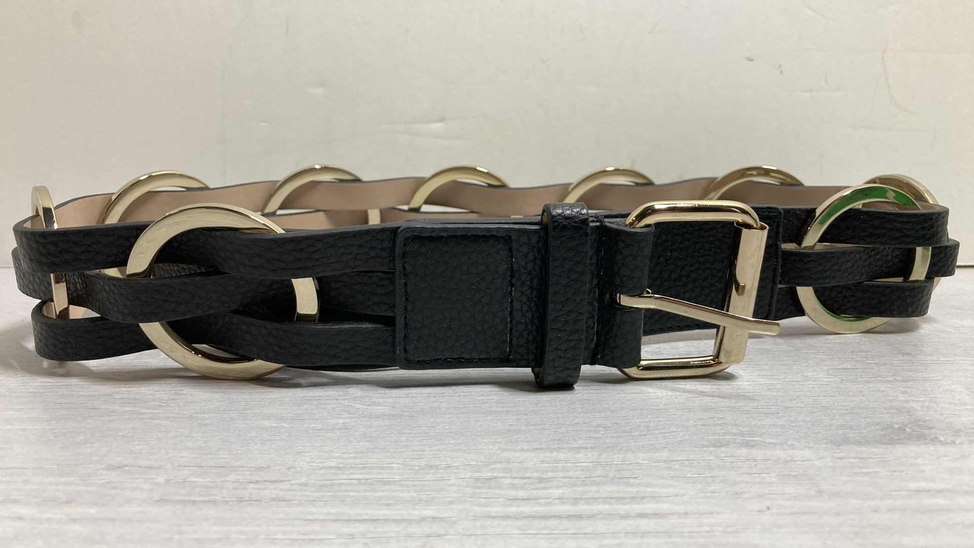 Photo 1 of BCBG MAXAZRIA TRI-STRAP GOLD FINISH RING BELT SIZE S 34”