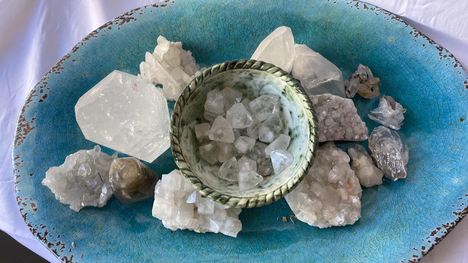 Photo 1 of VARIETY OF CLEAR QUARTZ CRYSTALS
