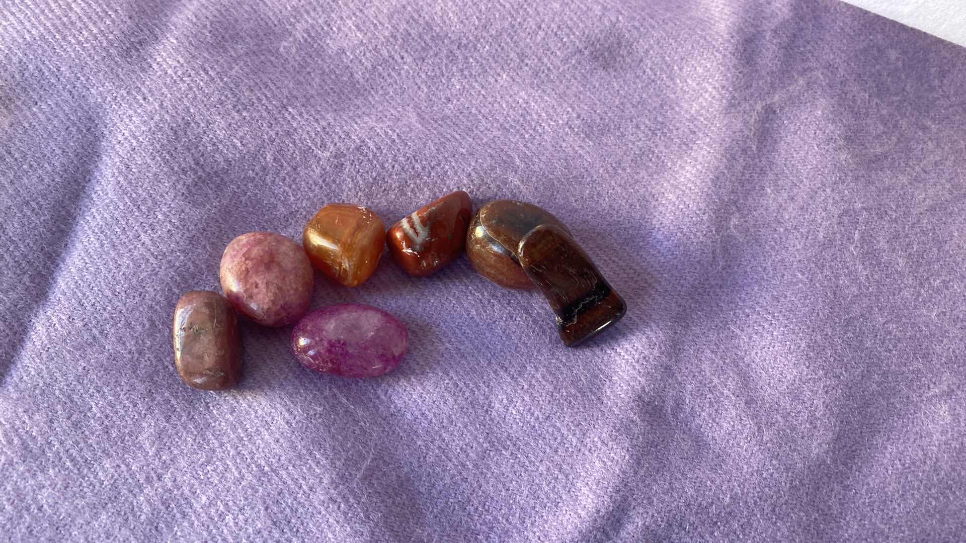 Photo 3 of VARIOUS GEMSTONES