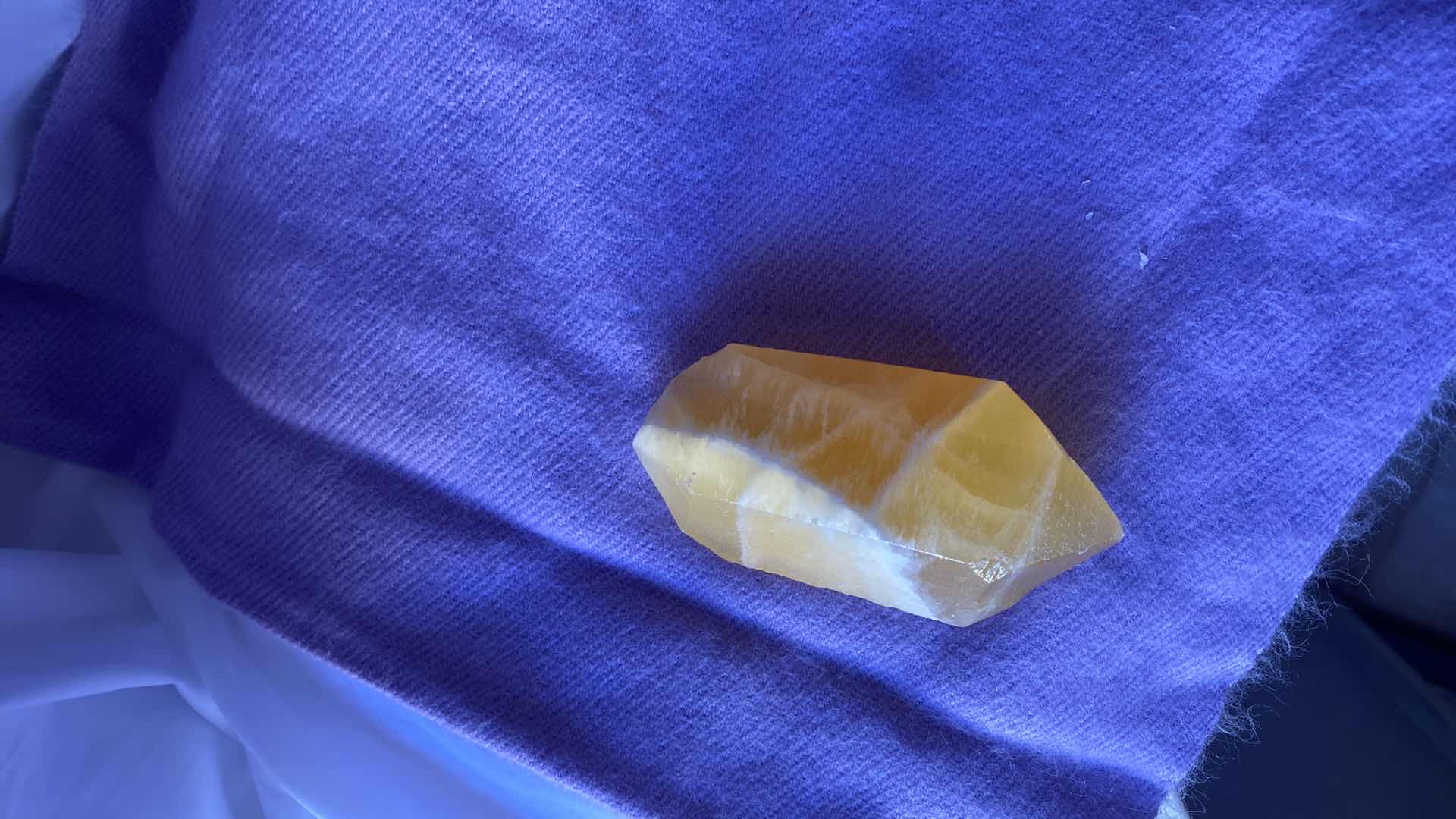 Photo 3 of YELLOW HEMATOID QUARTZ