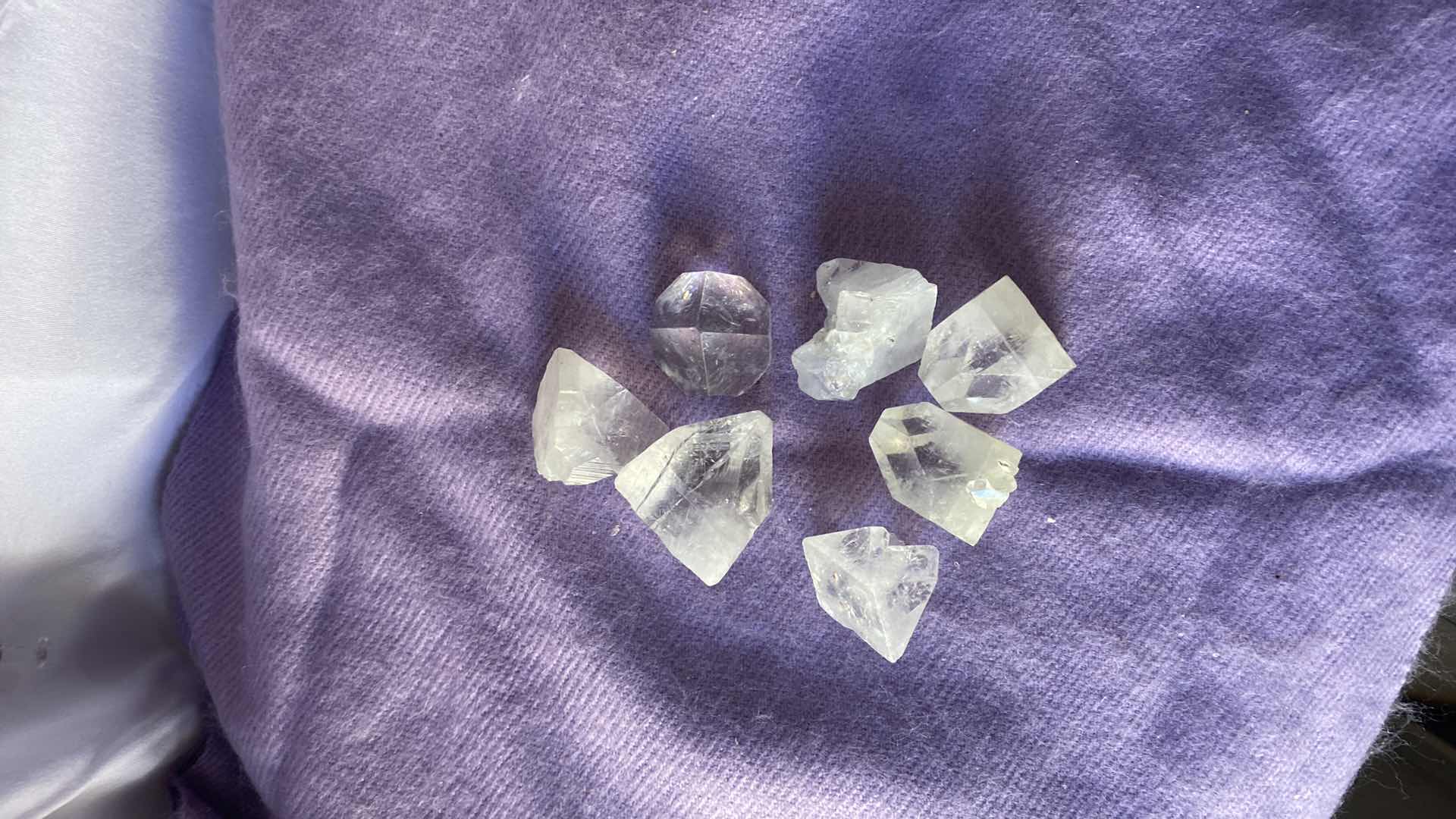 Photo 1 of CLEAR QUARTZ STONES