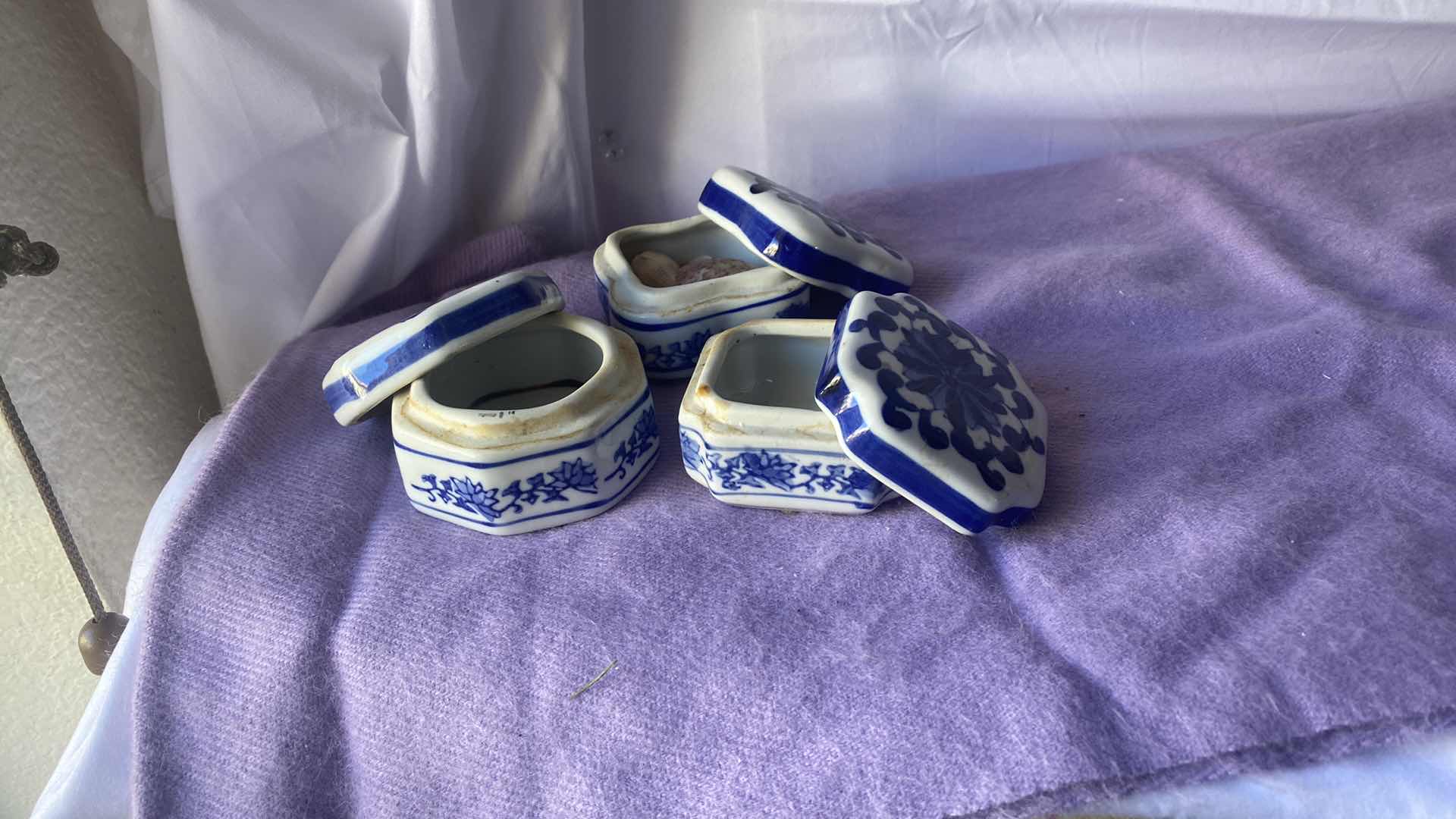 Photo 3 of 3 CERAMIC TRINKET BOXES WITH LIDS
