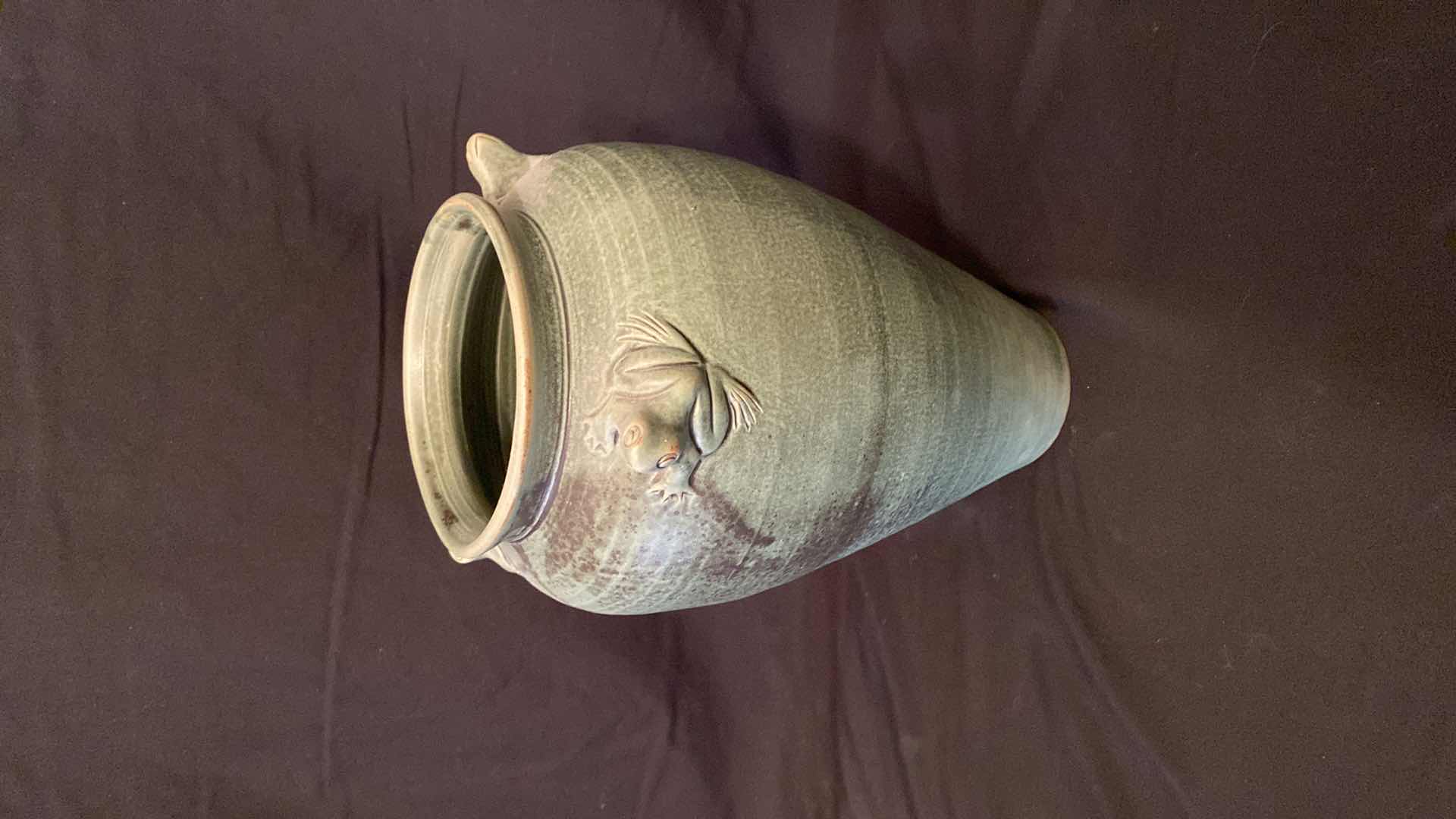 Photo 2 of FROG VASE