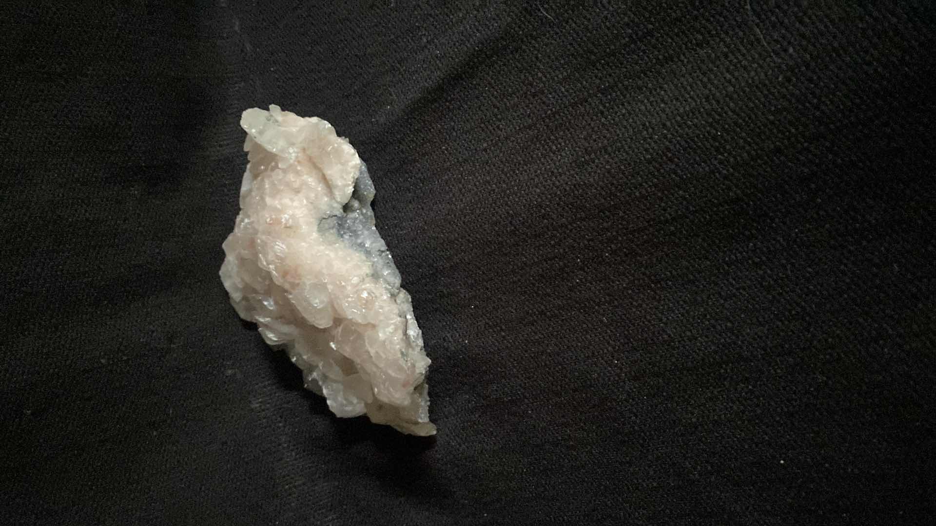 Photo 1 of STILBITE CLUSTER