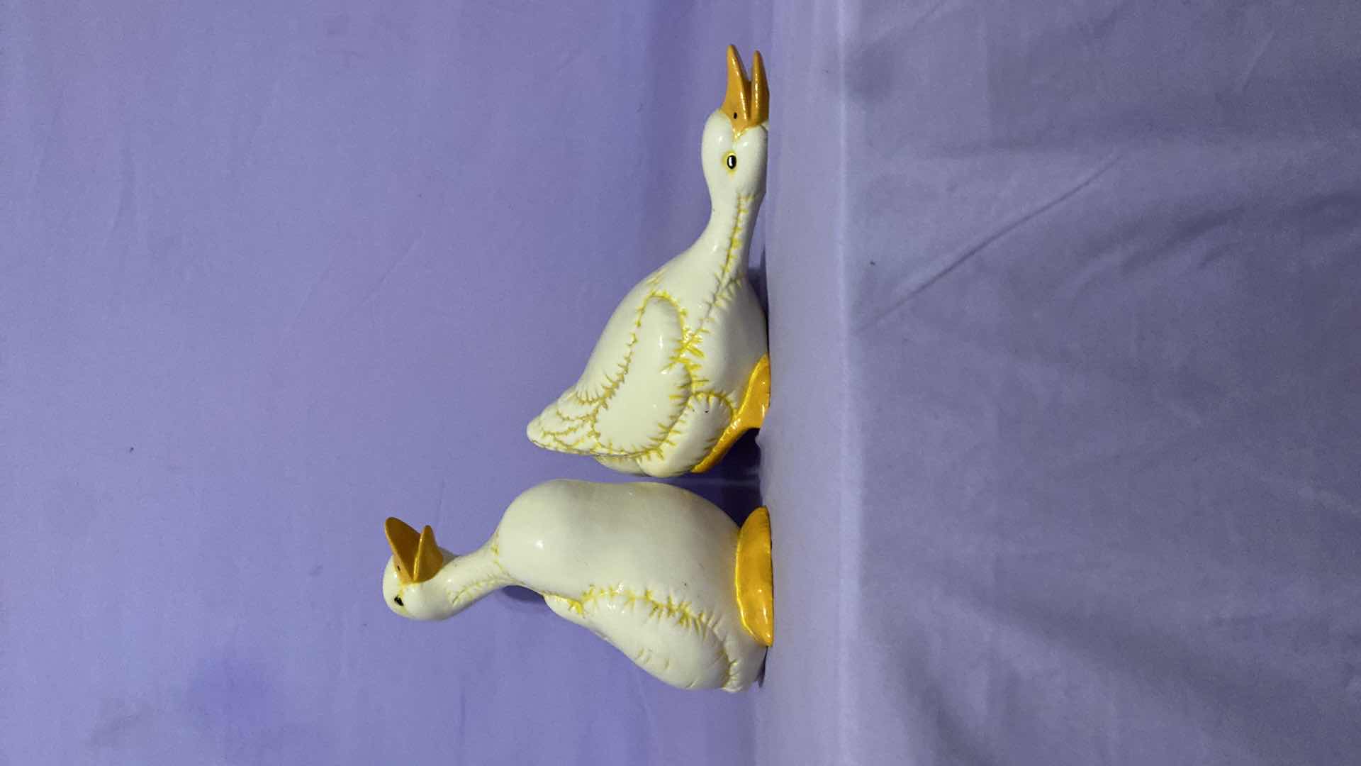 Photo 4 of 2 VINTAGE CERAMIC DUCKS