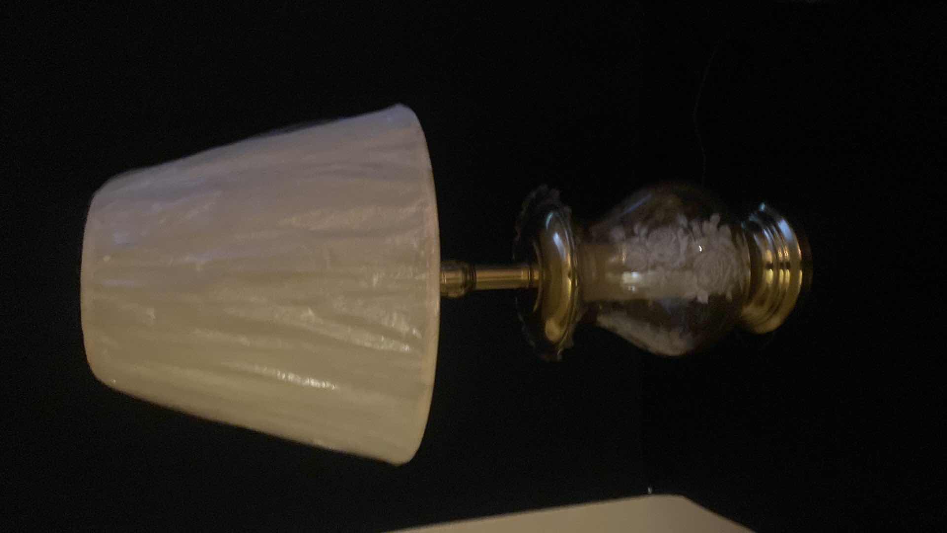 Photo 6 of LAMP WITH CLEAR BASE