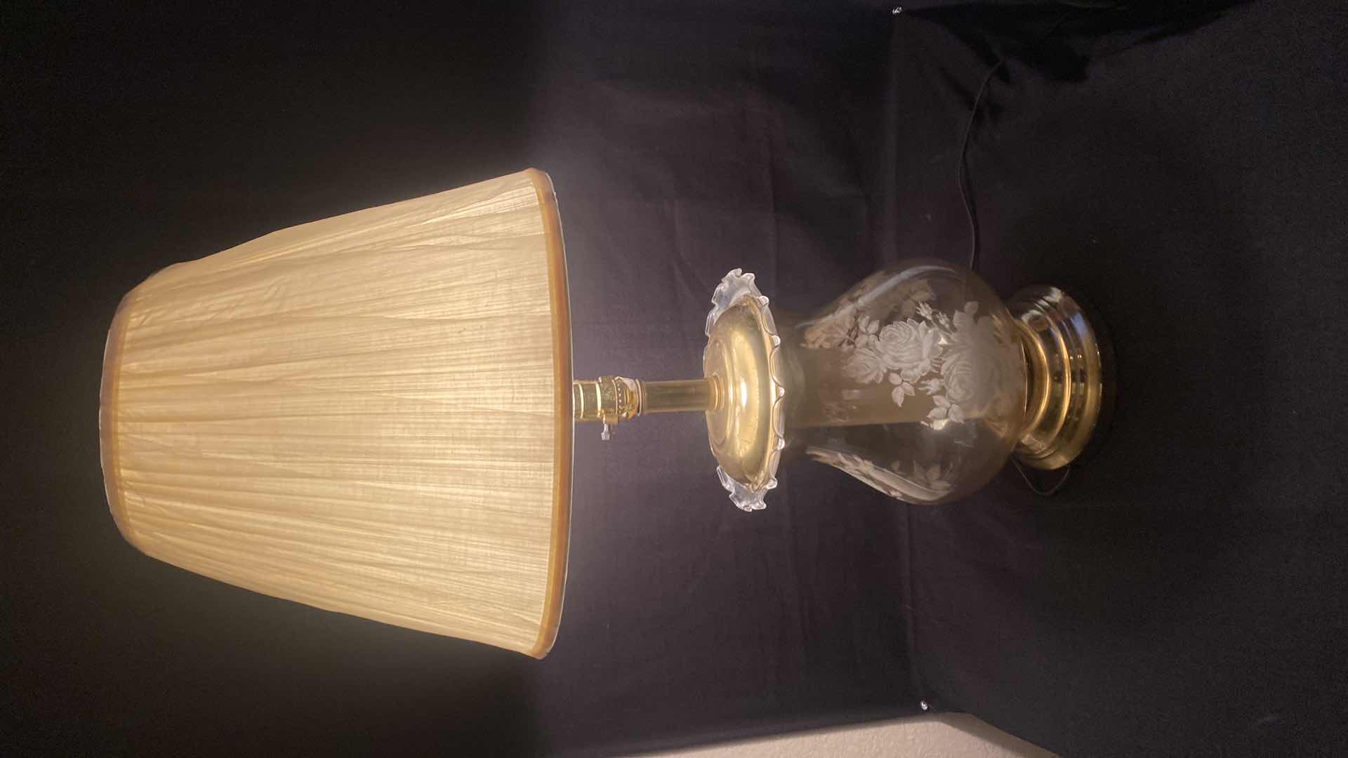 Photo 4 of LAMP WITH CLEAR BASE