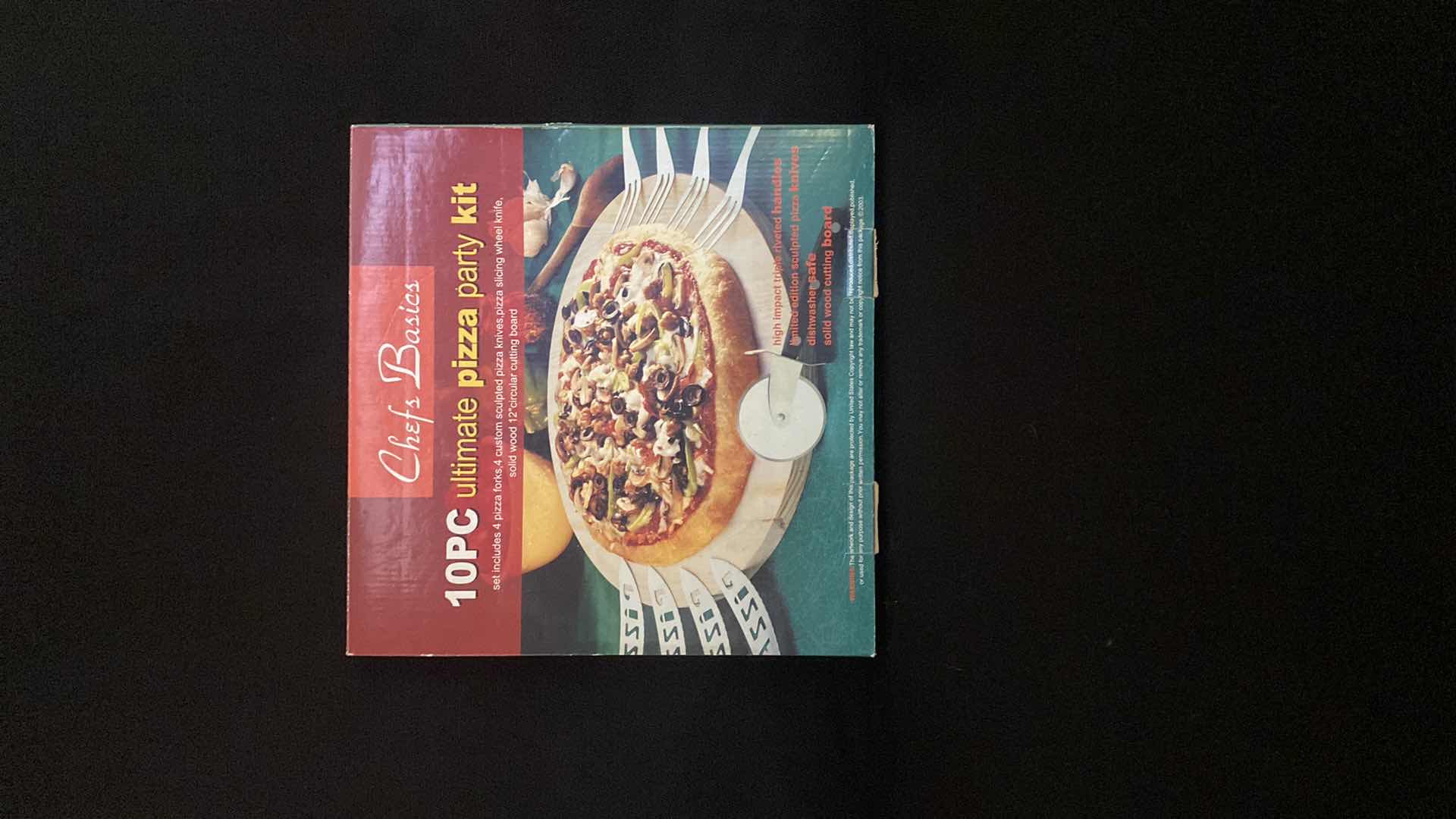 Photo 1 of 10PC ULTIMATE PIZZA PARTY KIT